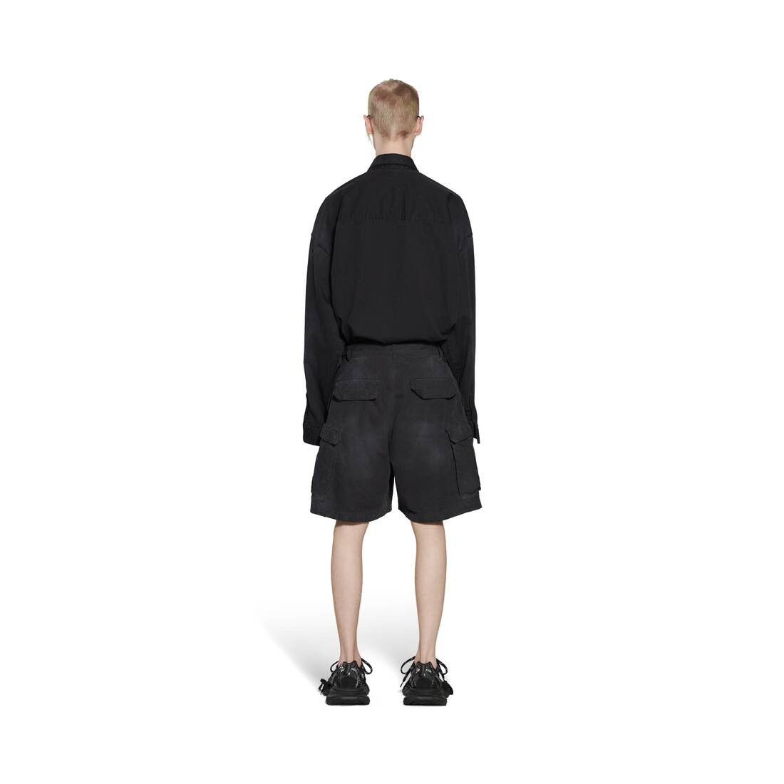 Balenciaga o1srvl11e0425 Large Cargo Shorts in Black Size US 32 / EU 48 - 4 Thumbnail