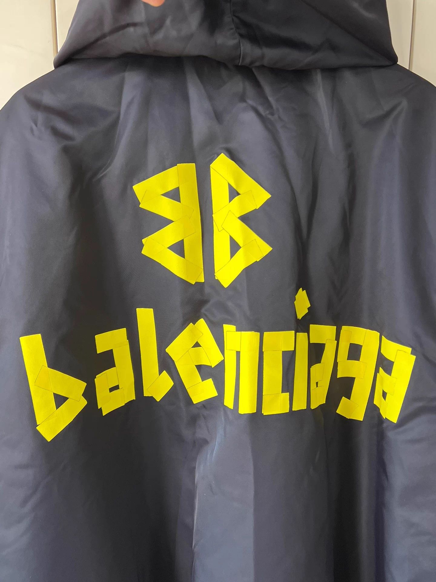 Balenciaga Balenciaga Nylon Hooded Bomber Jacket Black/Orange Size 2 Size US M / EU 48-50 / 2 - 6 Thumbnail