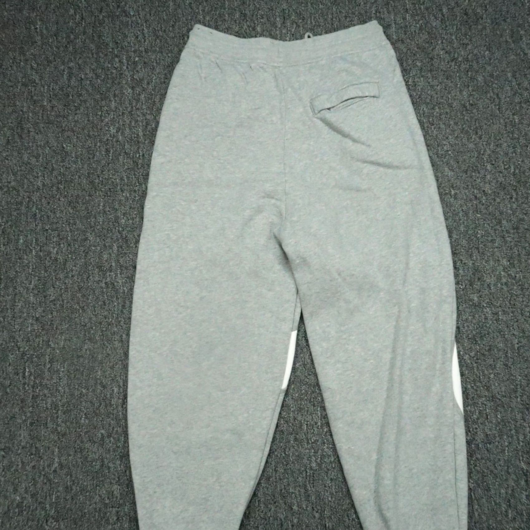 Nike Nike Pants Mens Small Gray Sportswear Swoosh Fleece Joggers Size US 29 - 4 Thumbnail