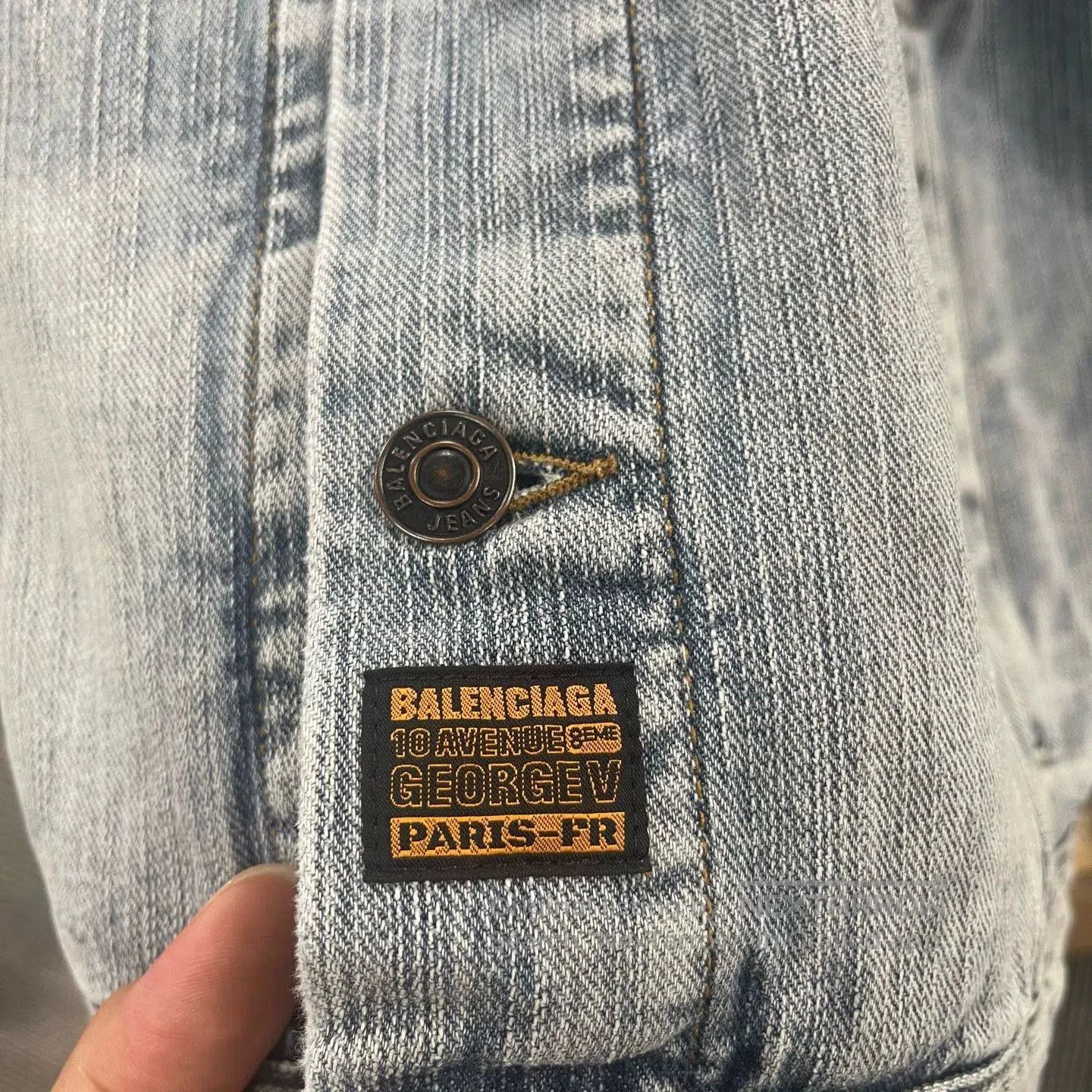 Balenciaga Blue Oversized Denim Jacket Size L. Size US L / EU 52-54 / 3 - 6 Thumbnail
