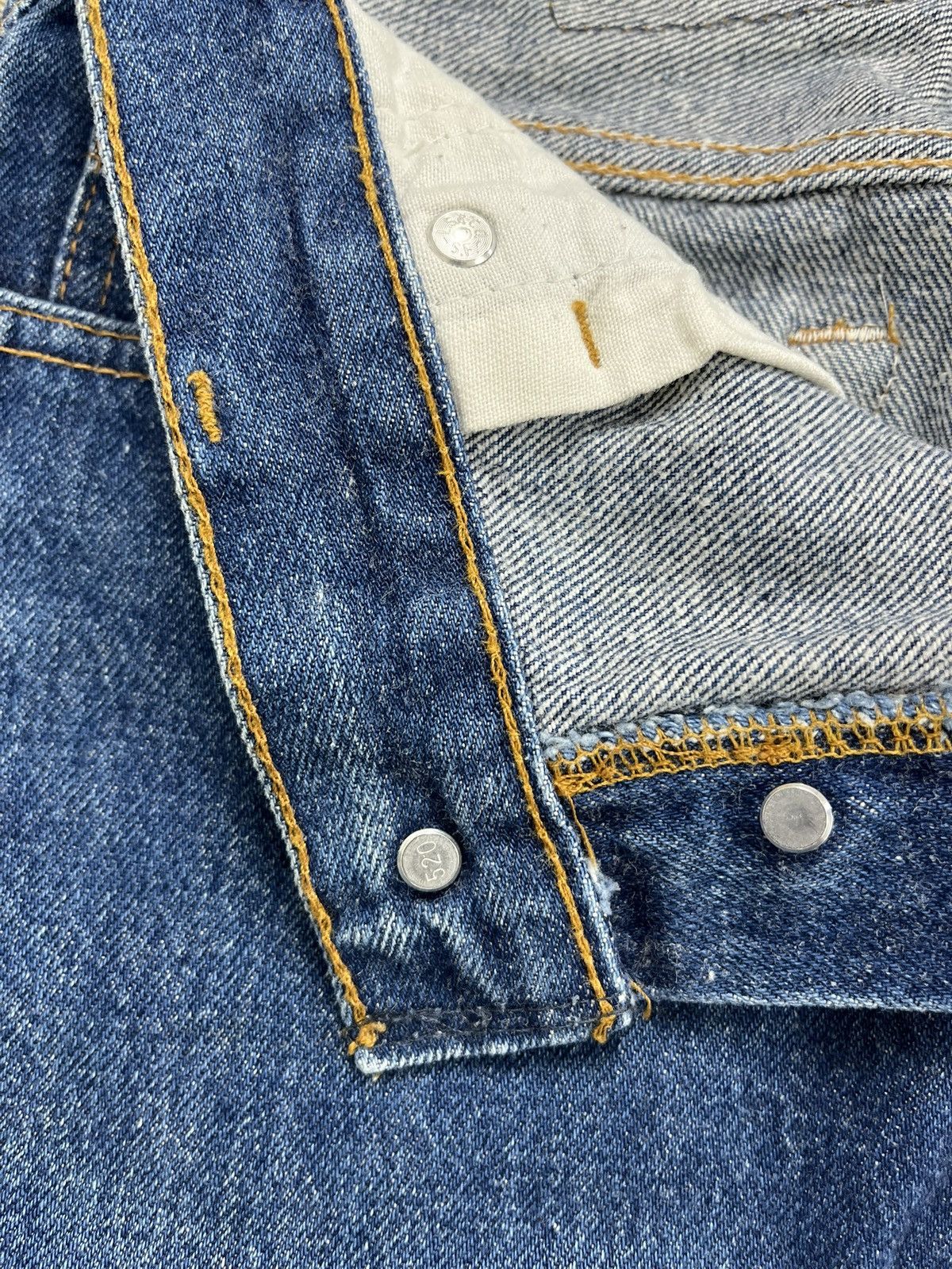 Levi's Vintage Clothing 🇺🇸1990s Vintage Levis 501XX 30x32 Distressed Faded Blue Jeans Size US 30 / EU 46 - 11 Thumbnail