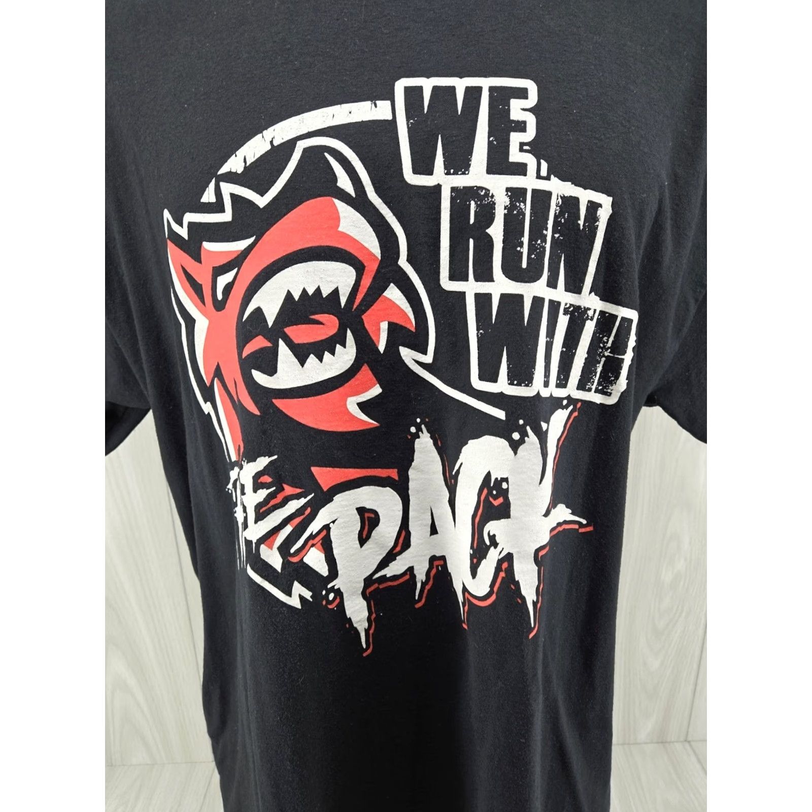 Gildan Huntsville Havoc We Run With The Pack Hockey Shirt Adult XL Black Graphic Print T-Shirt Men Shirt NHL Team Hockey Fans Mens Size US XL / EU 56 / 4 - 3 Thumbnail