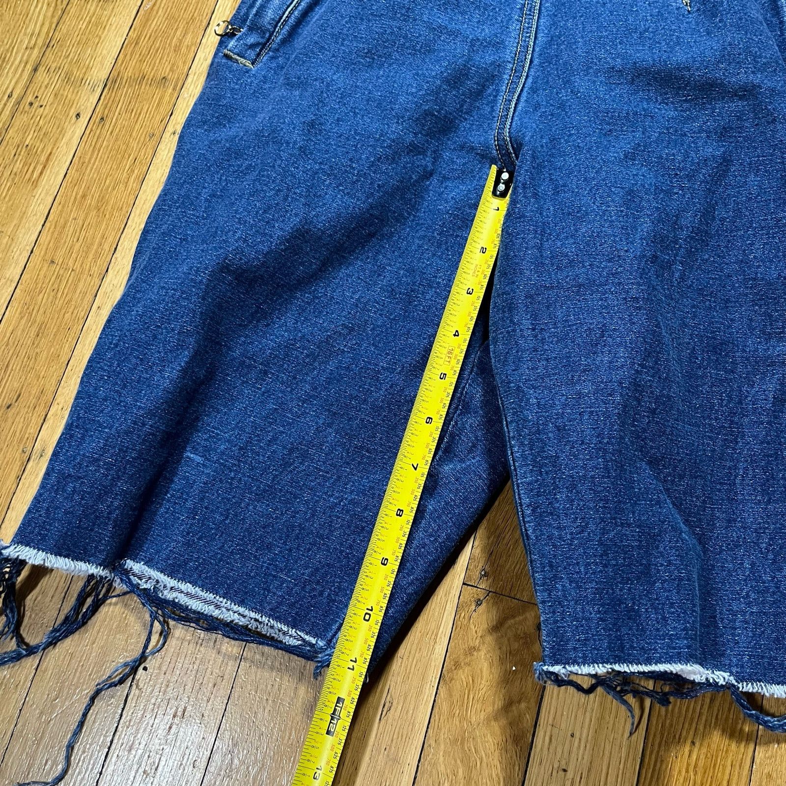 Vintage Y2K 2000s Vintage Lizwear side zipper denim Bermuda shorts Size 32" / US 10 / IT 46 - 5 Thumbnail