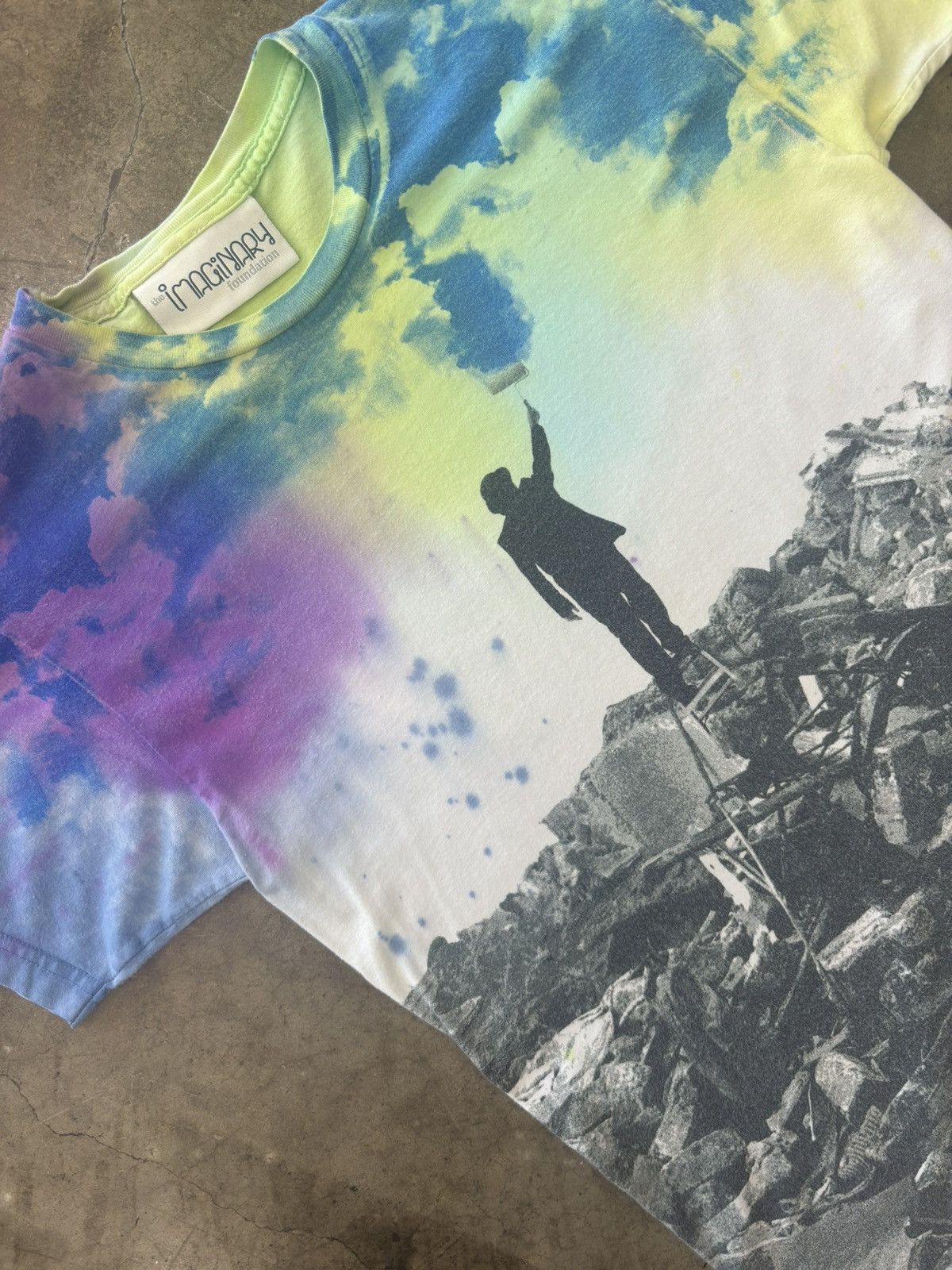 Vintage The Imaginary Foundation Art Collective Tee Small Size US S / EU 44-46 / 1 - 1 Thumbnail