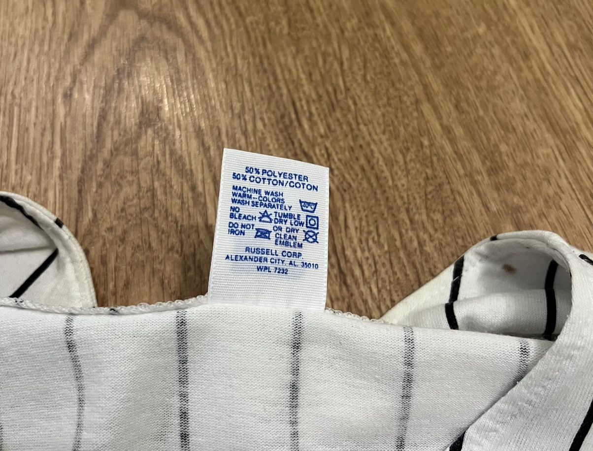 Majestic × Vintage Vintage Russell Athletic White Sox Jersey USA Made Size US M / EU 48-50 / 2 - 8 Thumbnail