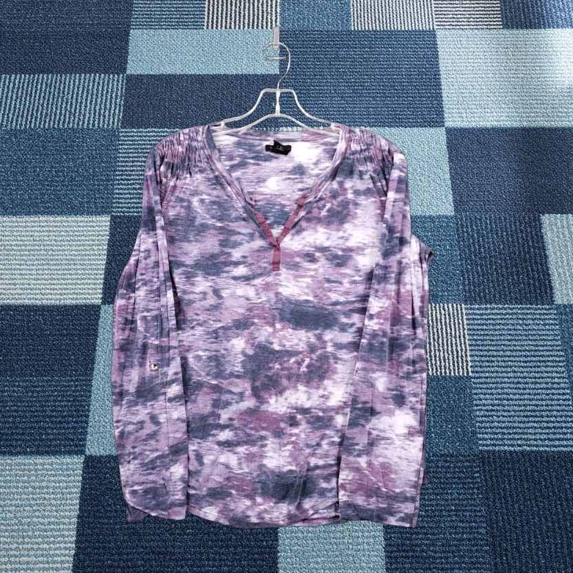 Calvin Klein Calvin Klein Collection T-Shirt Womens S Purple Tie Dye Smocked Roll Tab Sleeves V-Neck Short Sleeve Shirt Womens Medium? Size S / US 4 / IT 40 - 1 Thumbnail