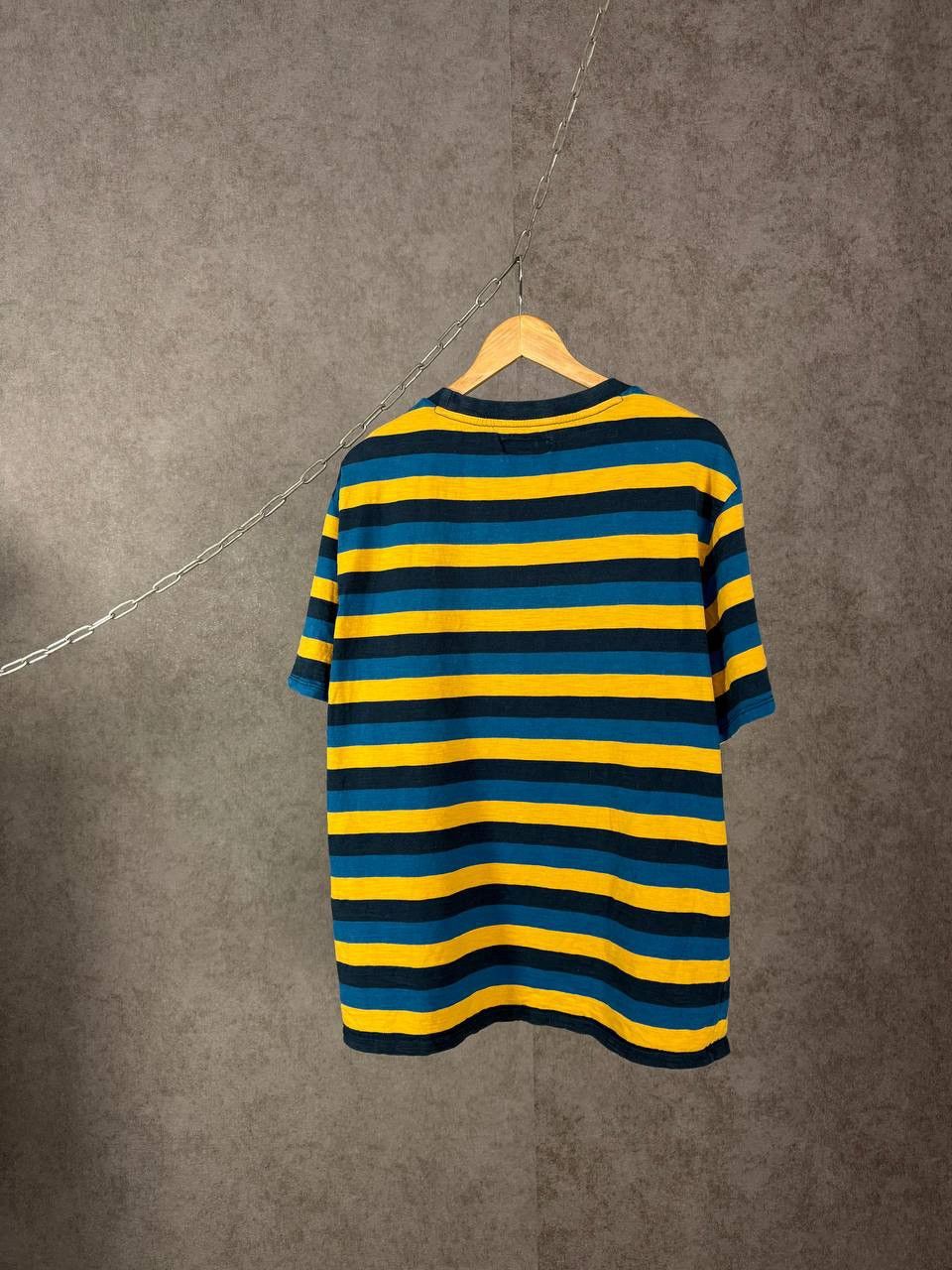 Guess Guess designer crazy center logo tee Size US M / EU 48-50 / 2 - 6 Thumbnail