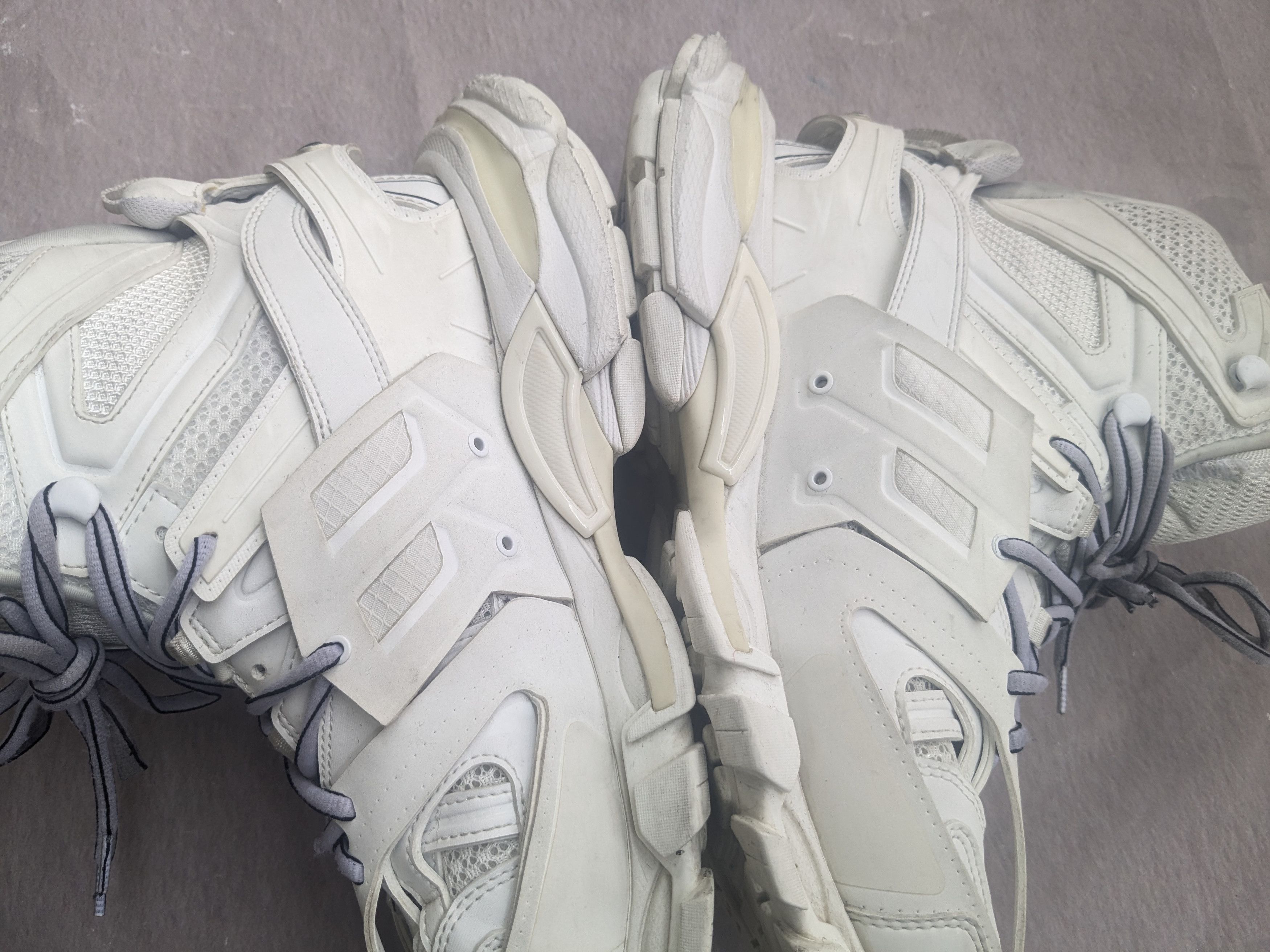 Balenciaga Balenciaga Track Sneakers White Size 10 43 High Tops Size US 10 / EU 43 - 14 Thumbnail