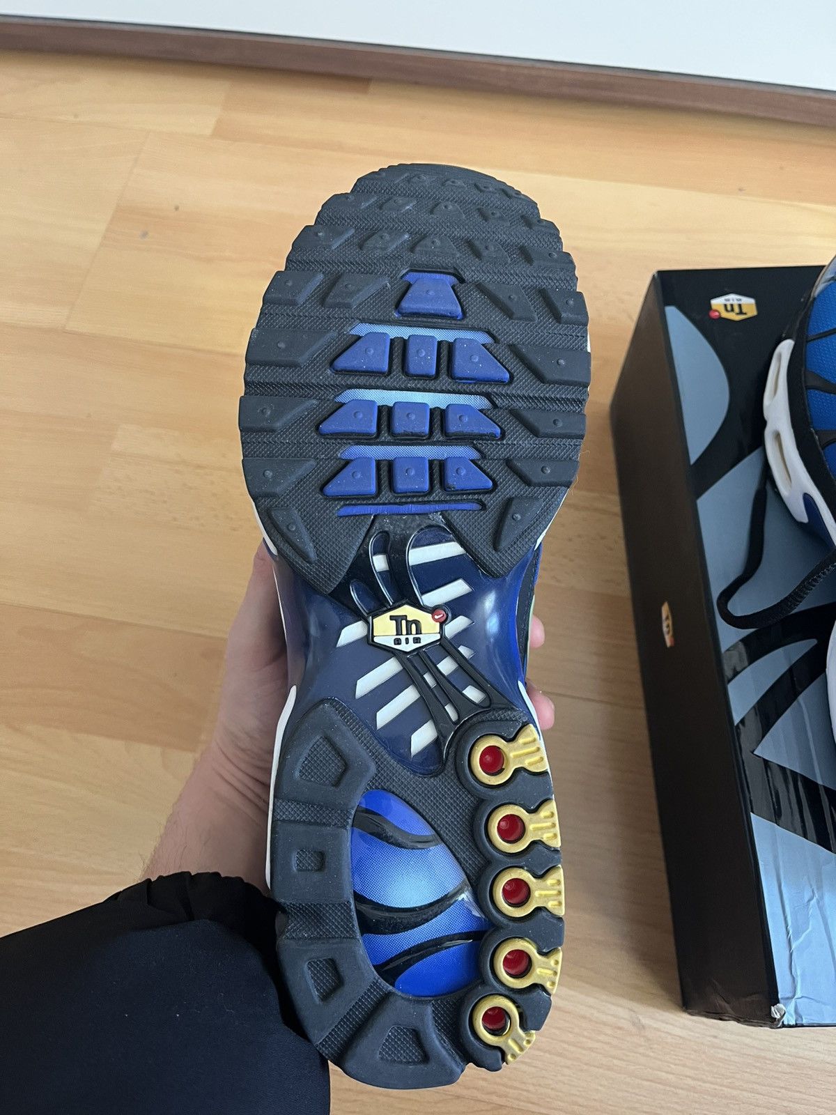 Nike Nike Air Max TN OG Hyperblue 2018 Size US 11 / EU 44 - 10 Thumbnail