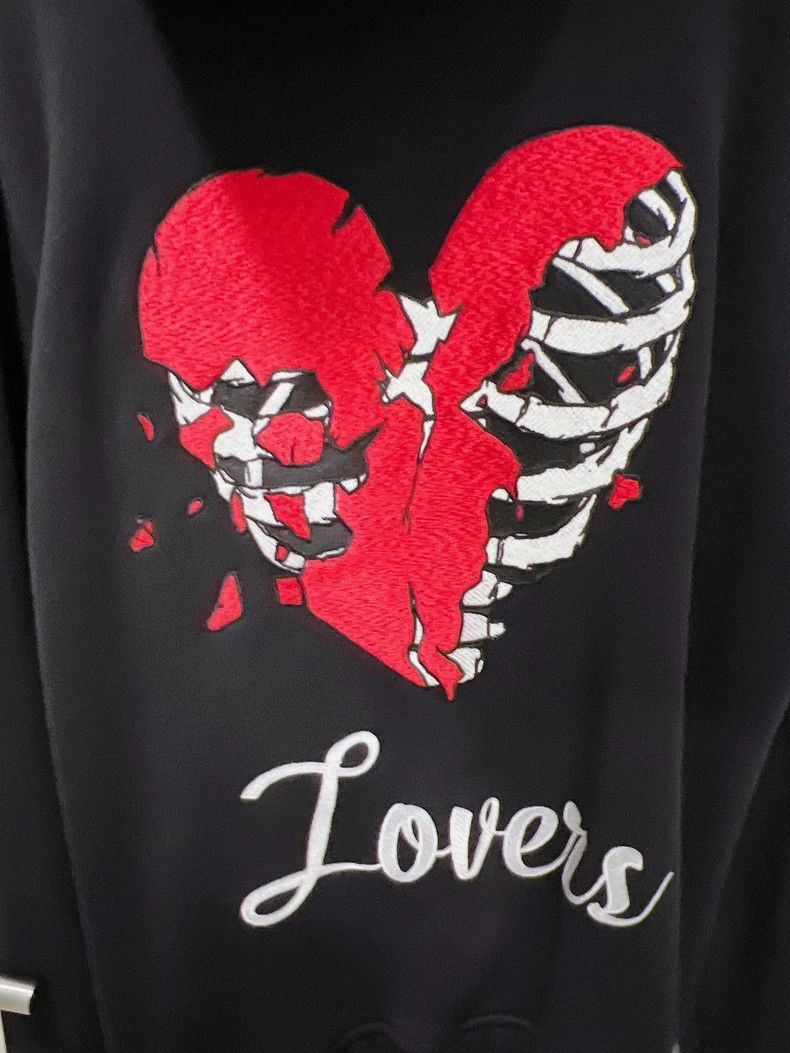 Amiri Amiri Black love's heart-shaped embroidered hooded sweatshi Size US S / EU 44-46 / 1 - 6 Thumbnail