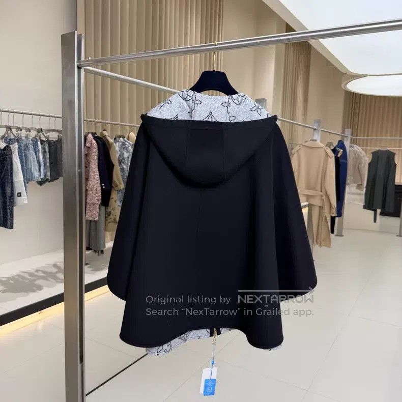 Louis Vuitton Louis Vuitton 25 black and white bib cloak Size ONE SIZE - 3 Thumbnail