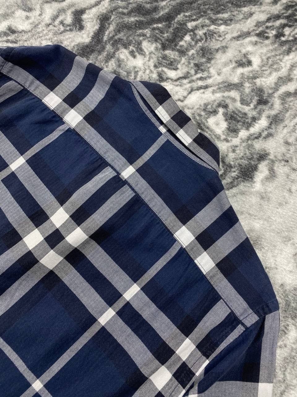 Burberry Burberry Brit Check Shirts Buttons Long Sleeve Men Size S Size US S / EU 44-46 / 1 - 11 Thumbnail