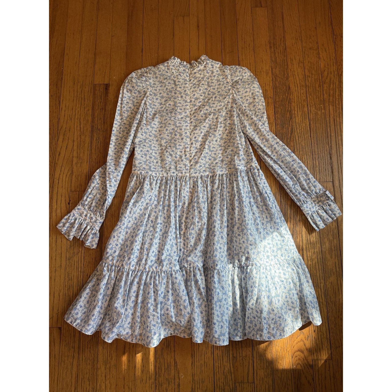 Other Tish Cox Dress Womens XXS White Blue Floral Ruffle Neck LS Size XXS / US 00 / IT 34 - 8 Thumbnail