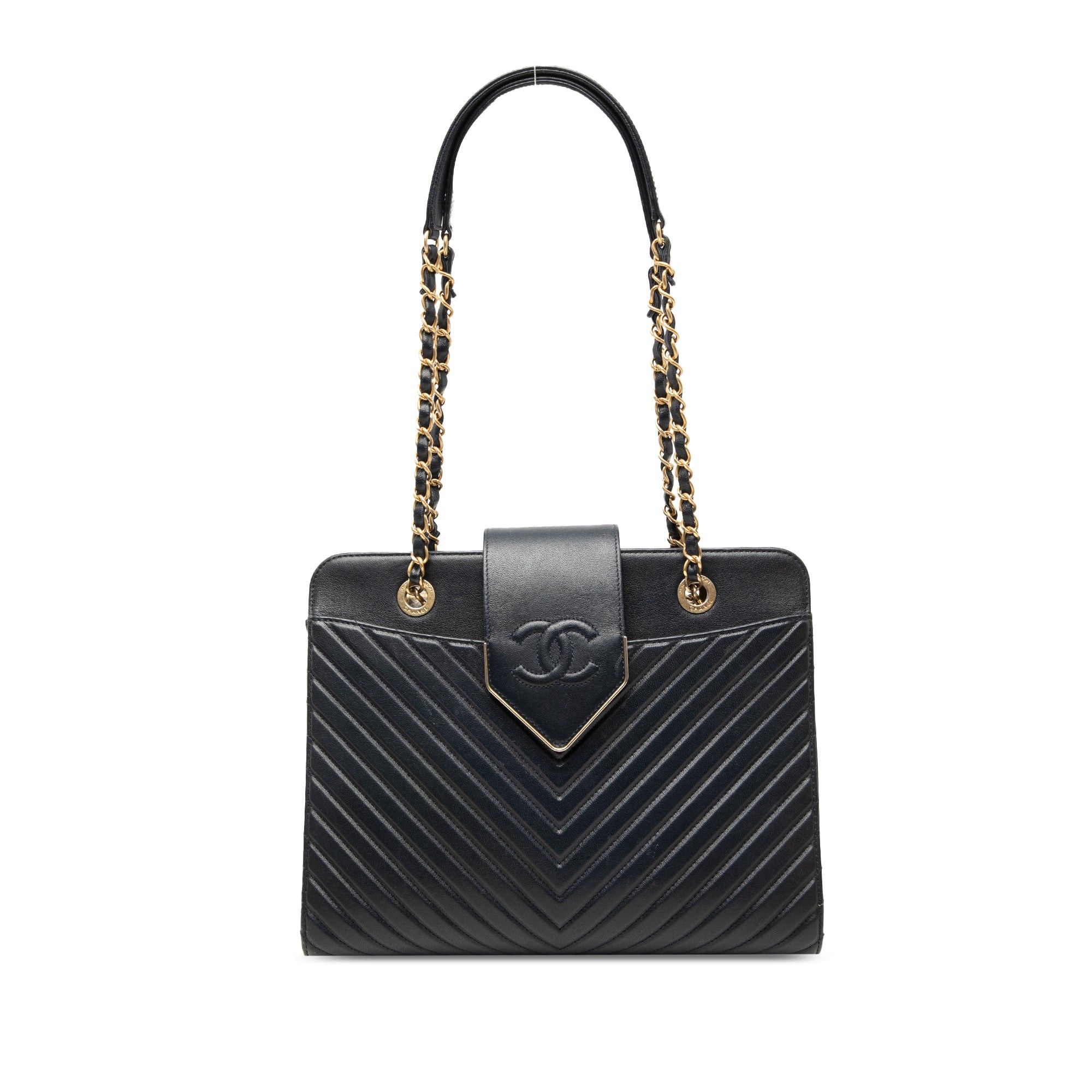 Chanel Chevron Calfskin Collar and Tie Tote Size ONE SIZE - 1 Thumbnail