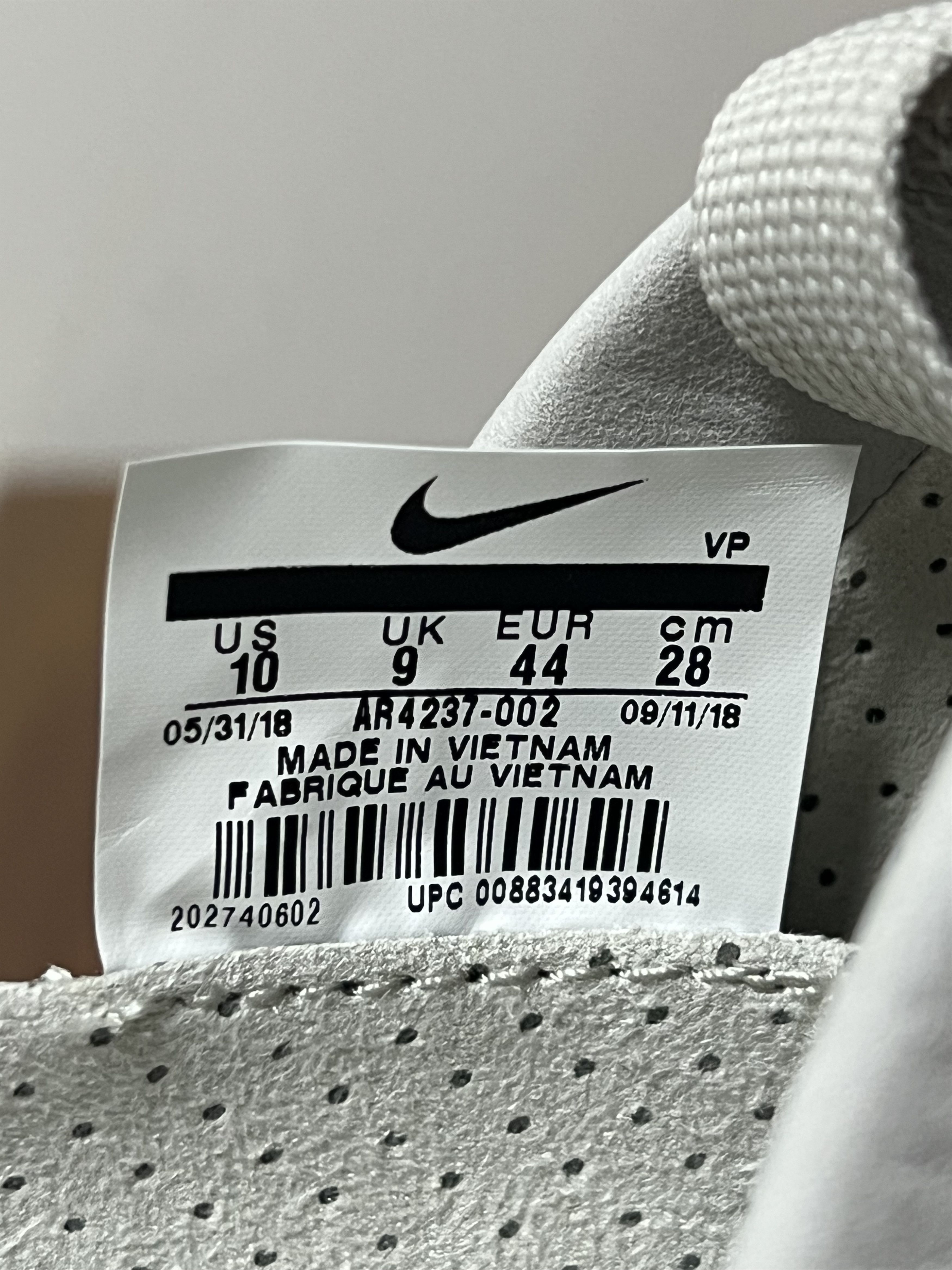 Fear of God × Nike 💚 2019 Fear of God x Nike "Air Fear of God 1" Light Bone Size US 10 / EU 43 - 11 Thumbnail