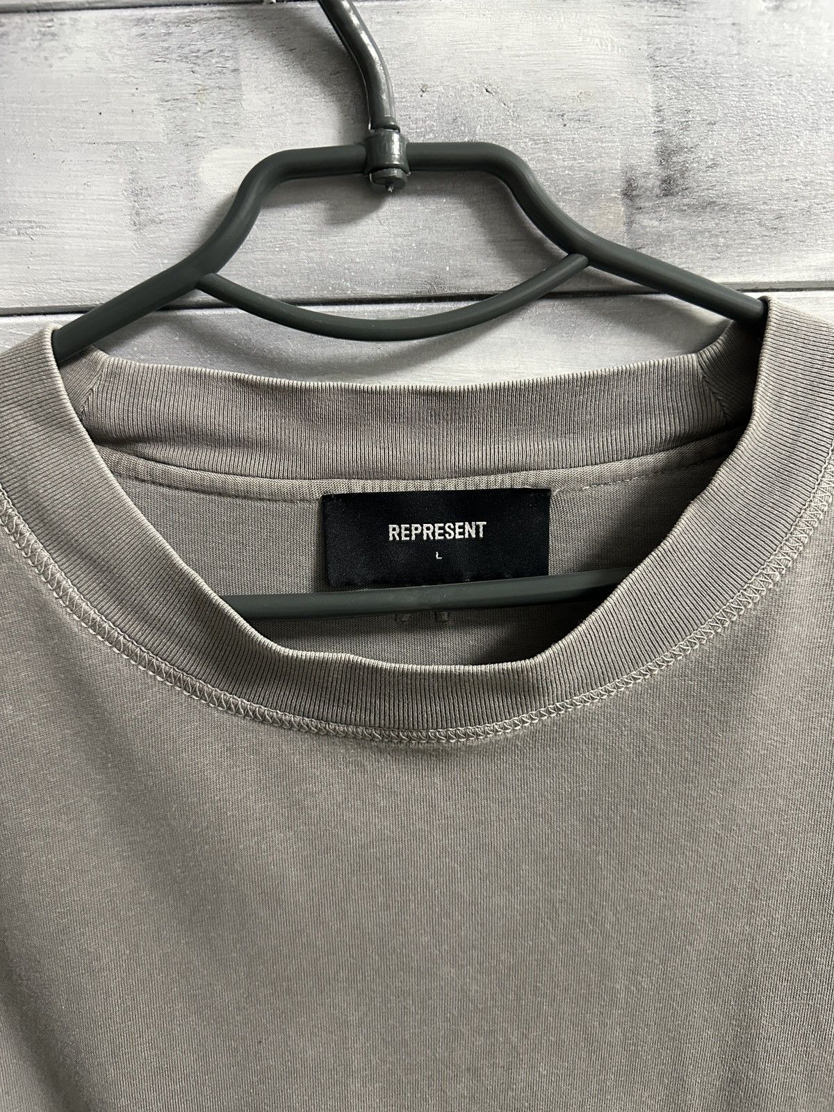 Represent Clo. Rare T-Shirt Represent Inside out Oversize L Made In Portuga Size US L / EU 52-54 / 3 - 7 Thumbnail