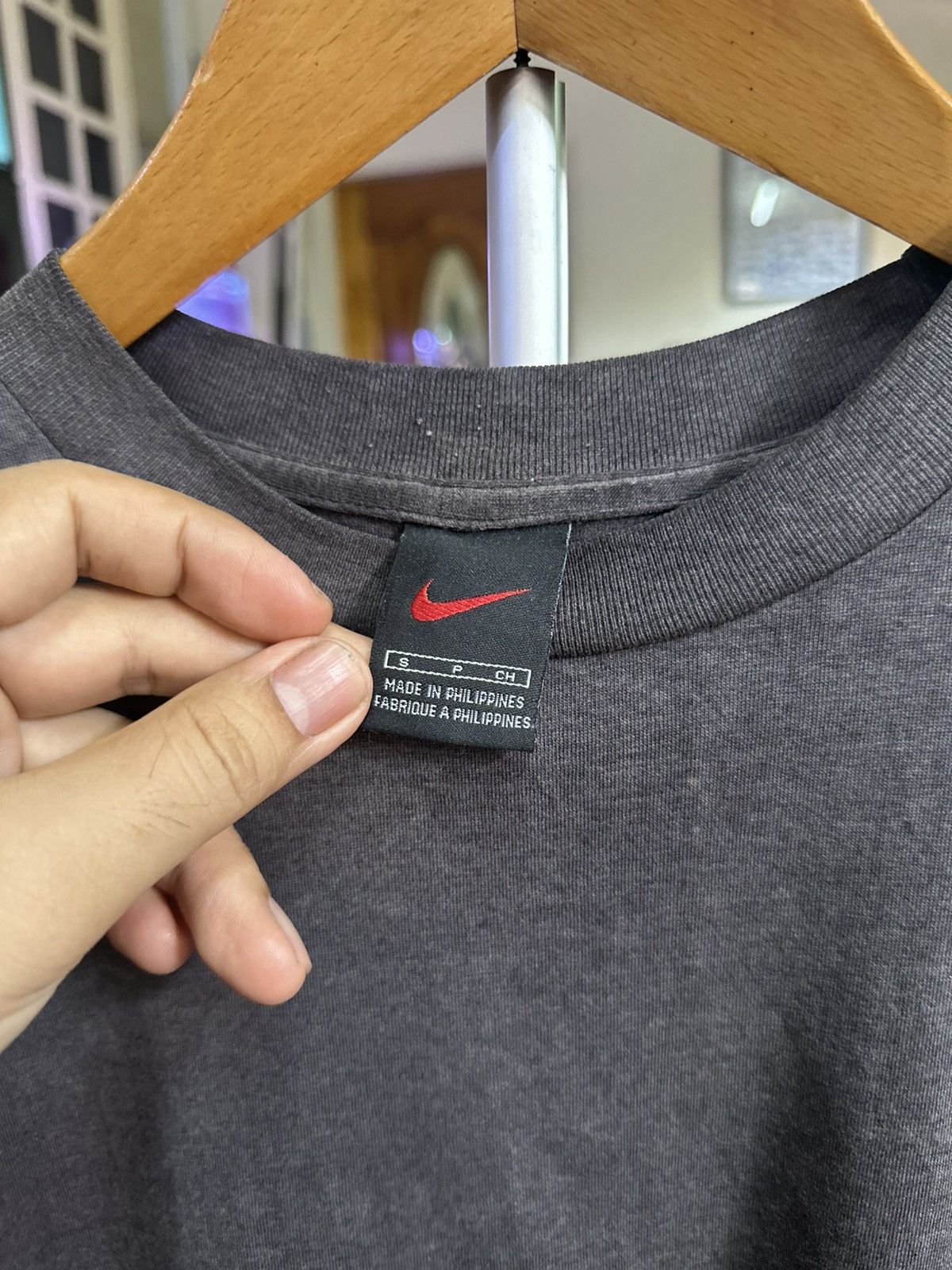 Nike Vintage nike small logo faded tshirt Size US S / EU 44-46 / 1 - 2 Thumbnail