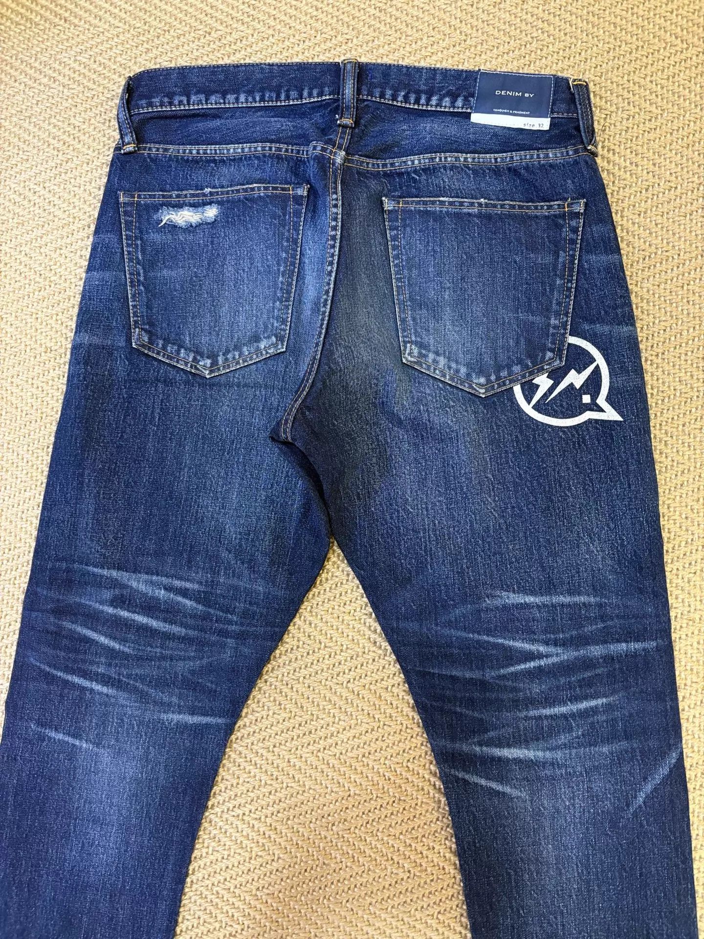 Vanquish VANQUISH & FRAGMENT WASH LIGHT CUT-OUT 9J W32 Near New Size US 32 / EU 48 - 5 Thumbnail