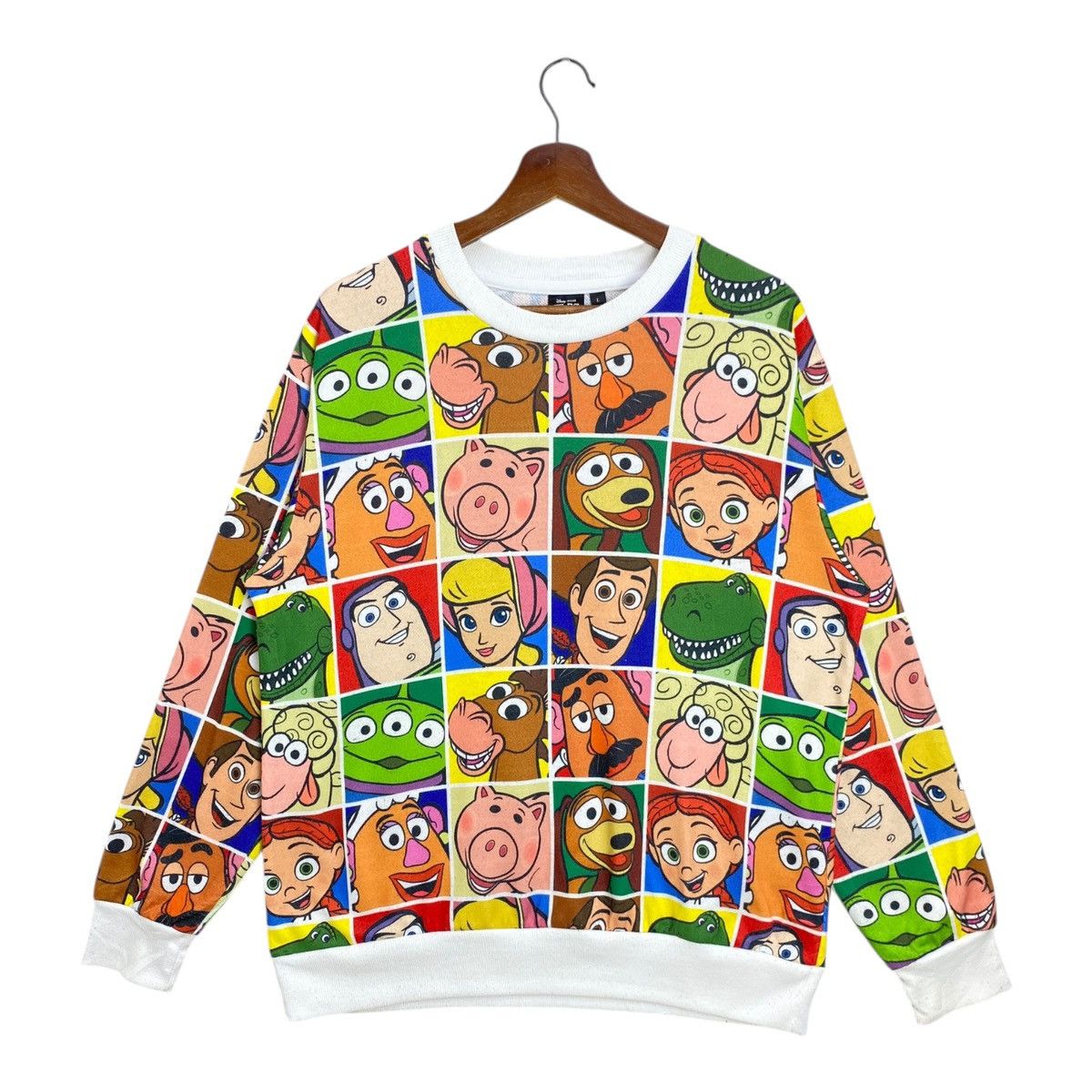 Disney Disney Toy Story All Over Print Sweatshirt Size L Crewneck Size US L / EU 52-54 / 3 - 1 Thumbnail