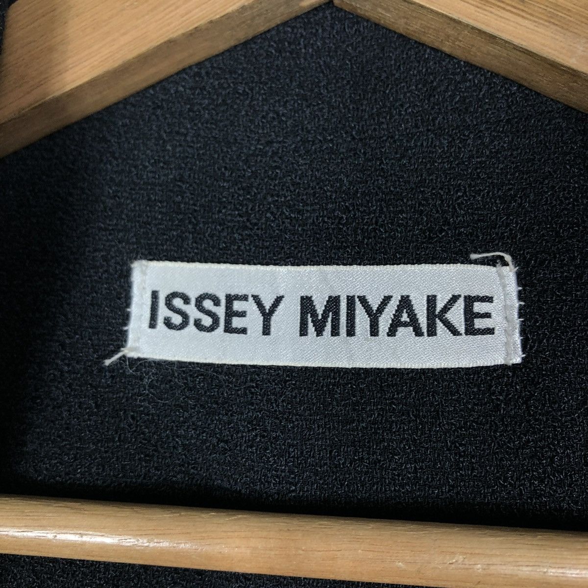Issey Miyake 🔥RICH BLACK VINTAGE ISSEY MIYAKE JACKET MULTI POCKET CARGO Size US M / EU 48-50 / 2 - 19 Thumbnail