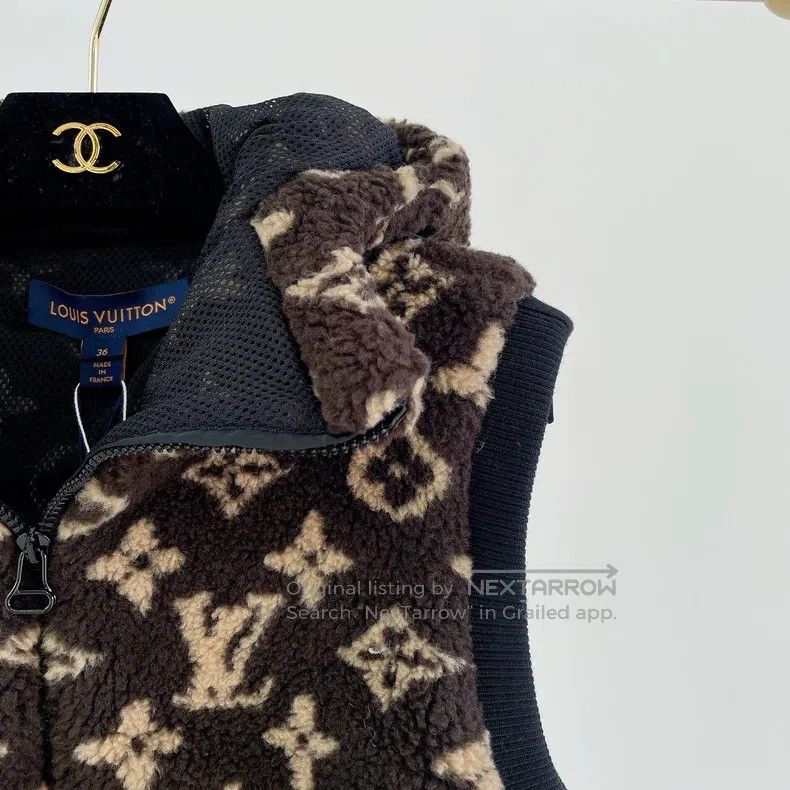 Louis Vuitton Louis Vuitton Full logo teddy vest Size L / US 10 / IT 46 - 5 Thumbnail