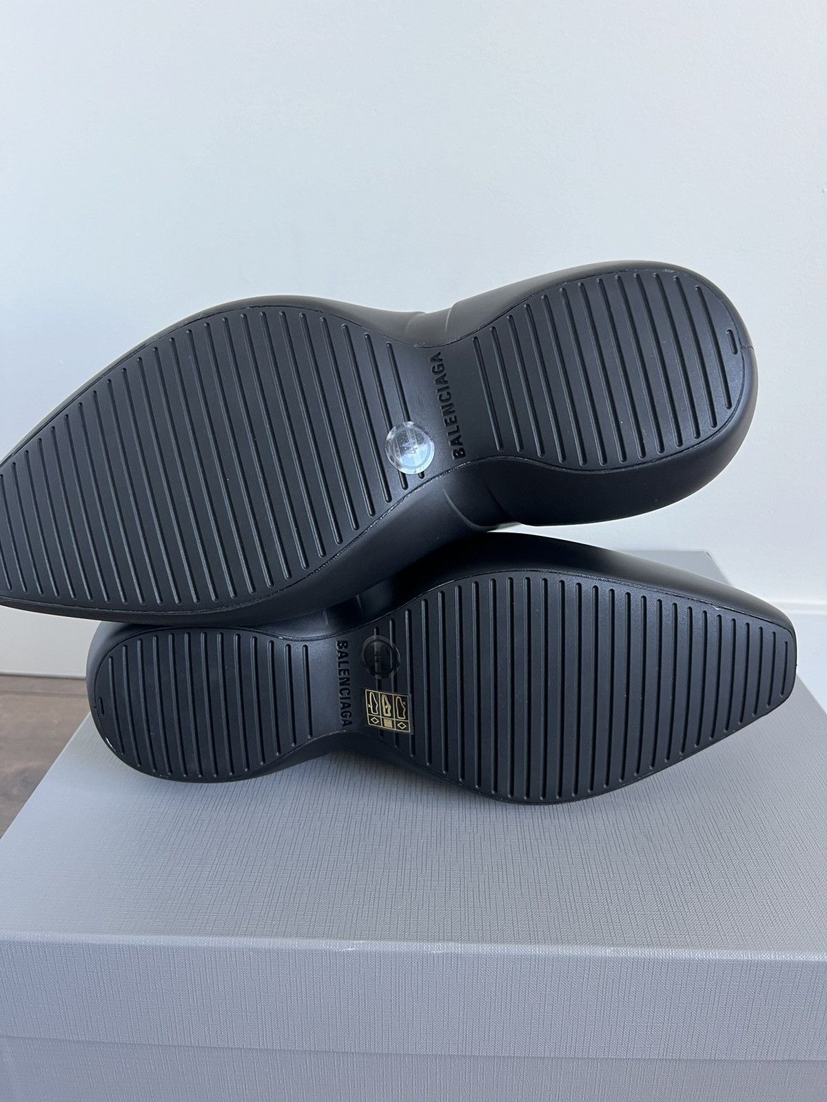 Balenciaga Balenciaga Excavator Bootie 44 Size US 11 / EU 44 - 11 Thumbnail