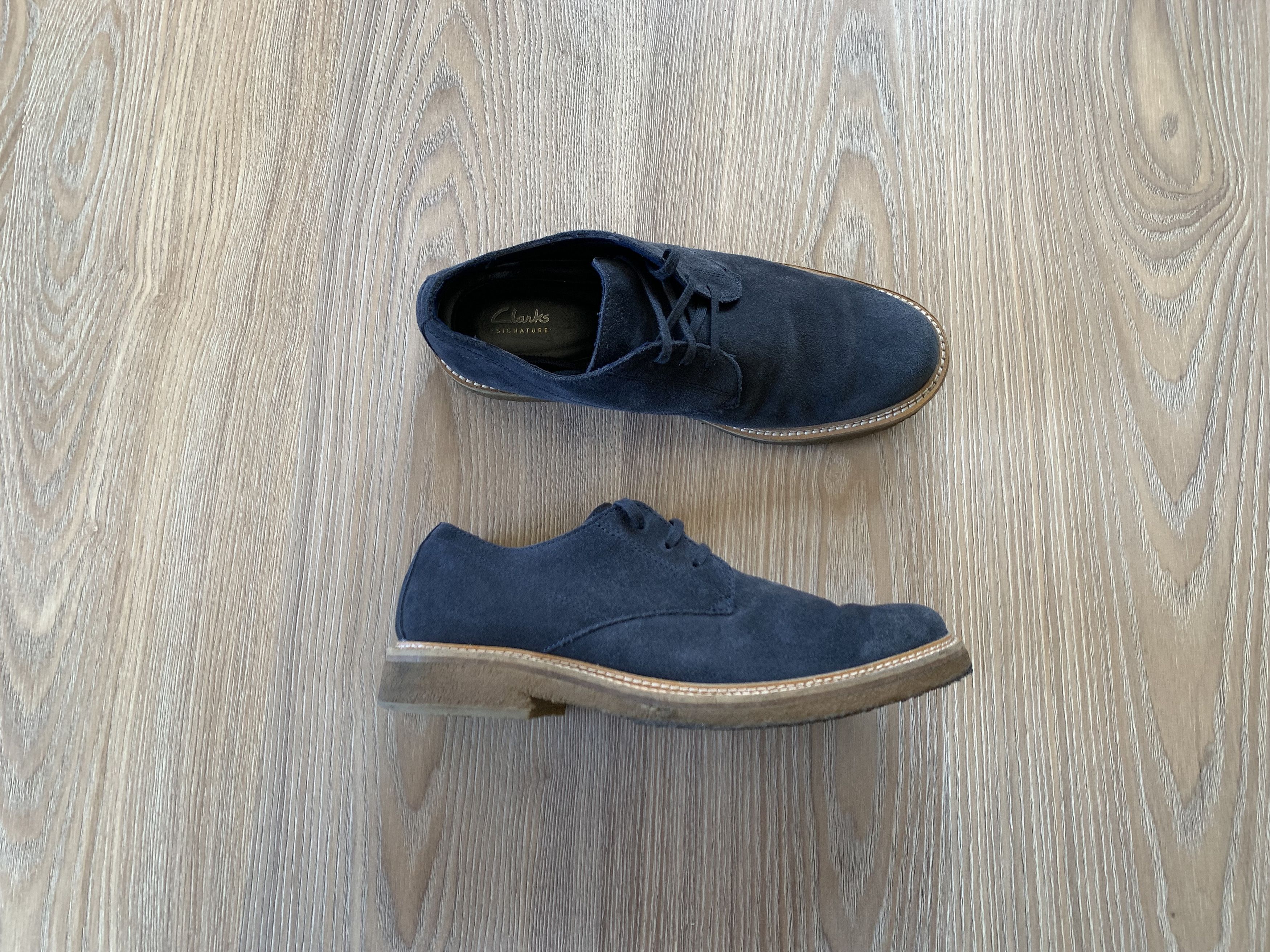 Clarks × Vintage Clarks Signature Classic Suede Shoes Size US 9 / EU 42 - 2 Thumbnail