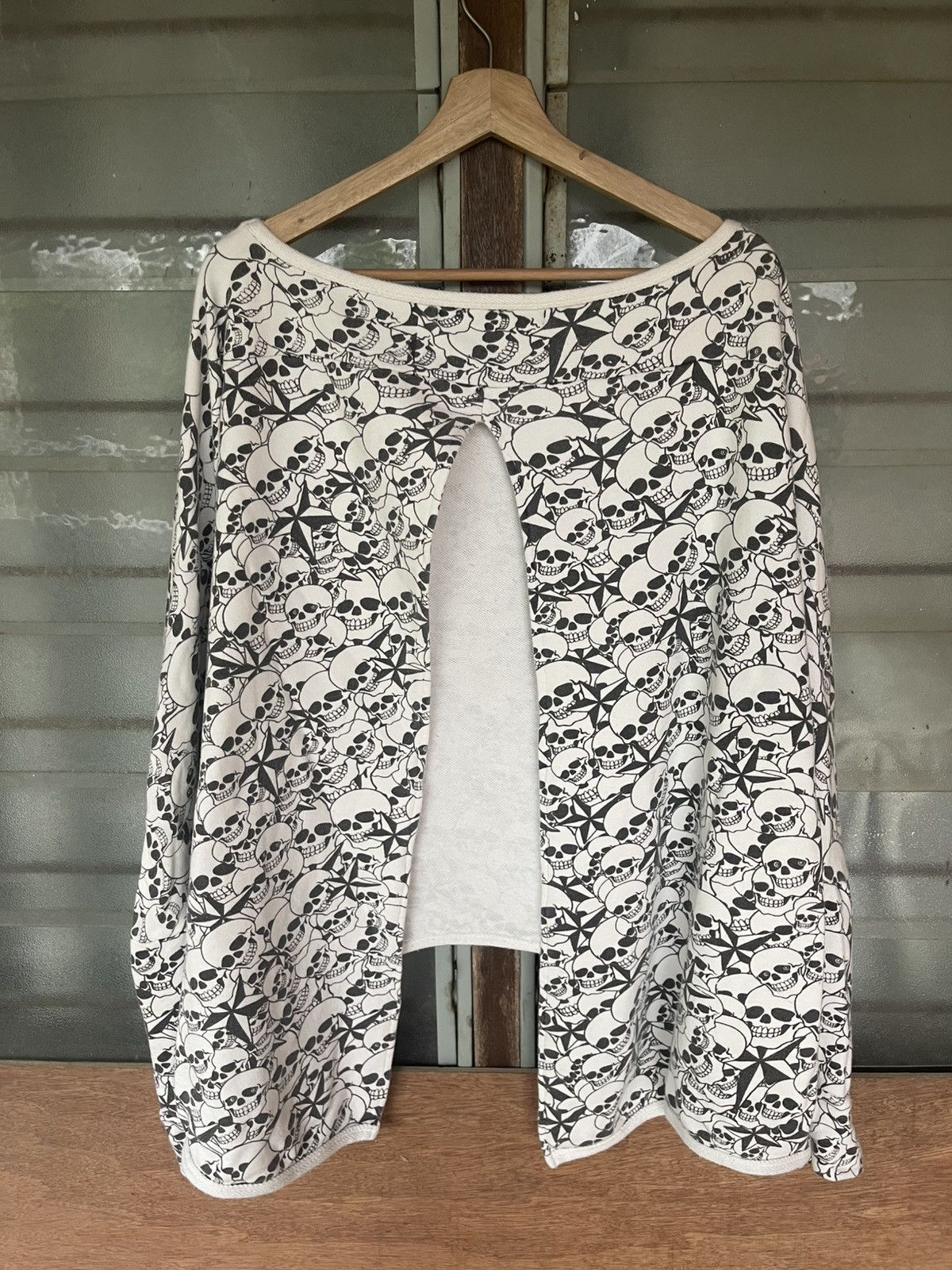 Japanese Brand Vintage Glad News Skull Print Oversized Drop Tail Hem Size ONE SIZE - 9 Thumbnail