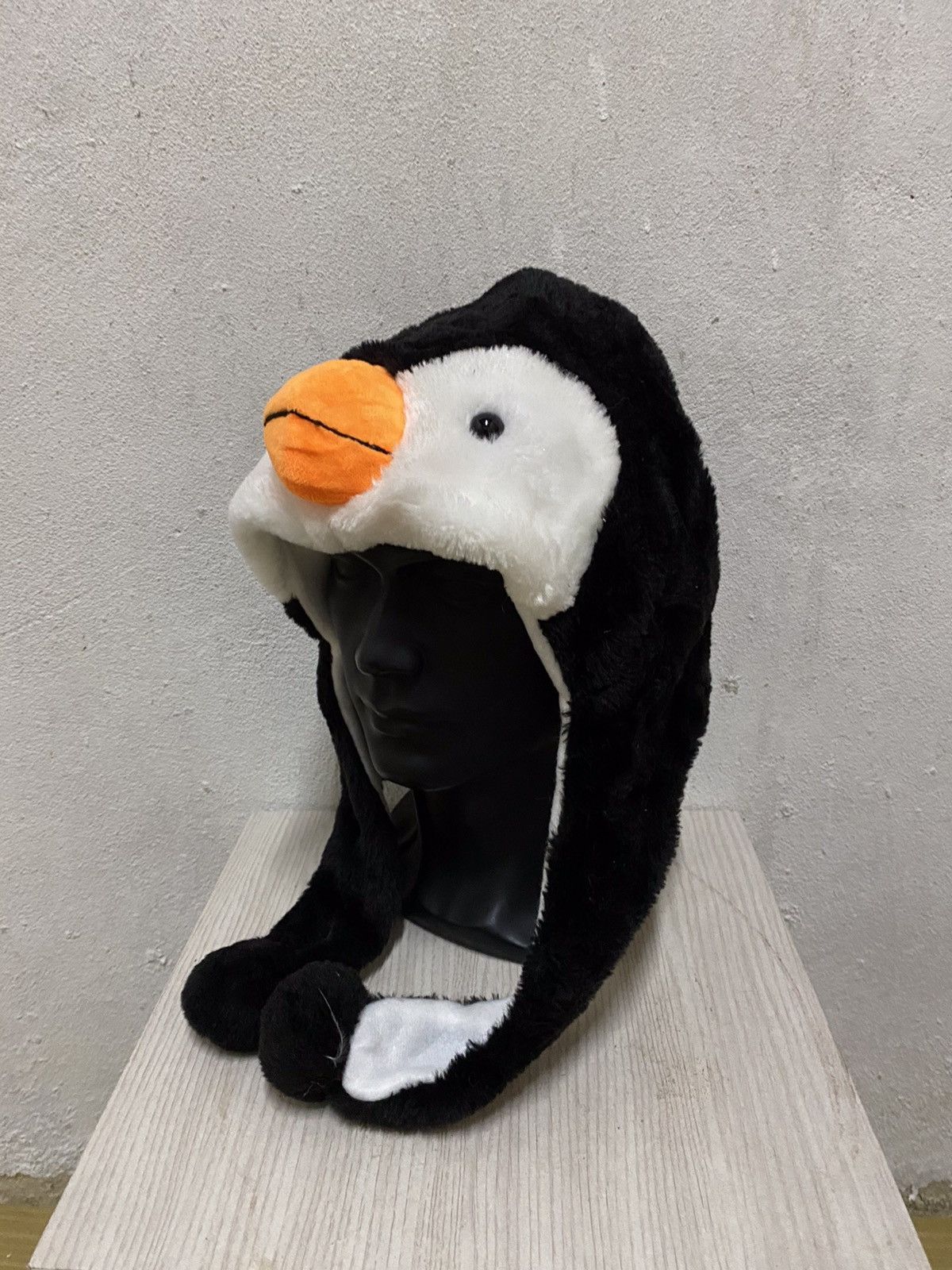Cartoon Network × Japanese Brand Cartoon Penguin Beanie Hat Size ONE SIZE - 3 Thumbnail