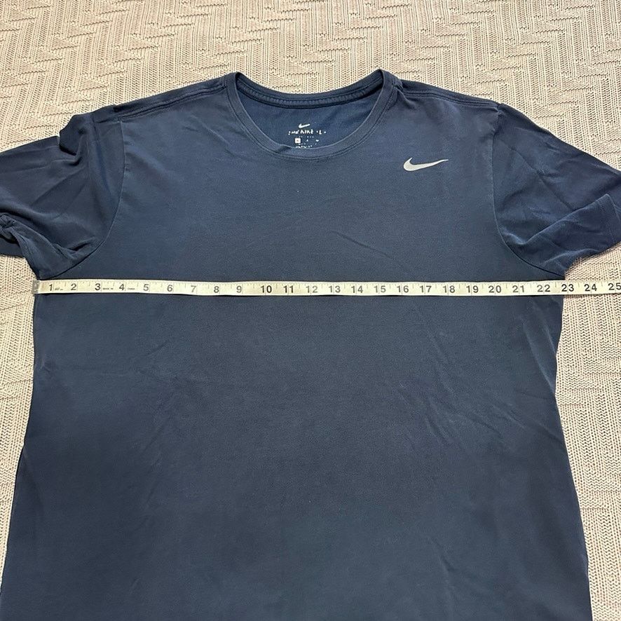 Nike Nike navy crewneck short sleeve tee size XL Size US XL / EU 56 / 4 - 5 Thumbnail