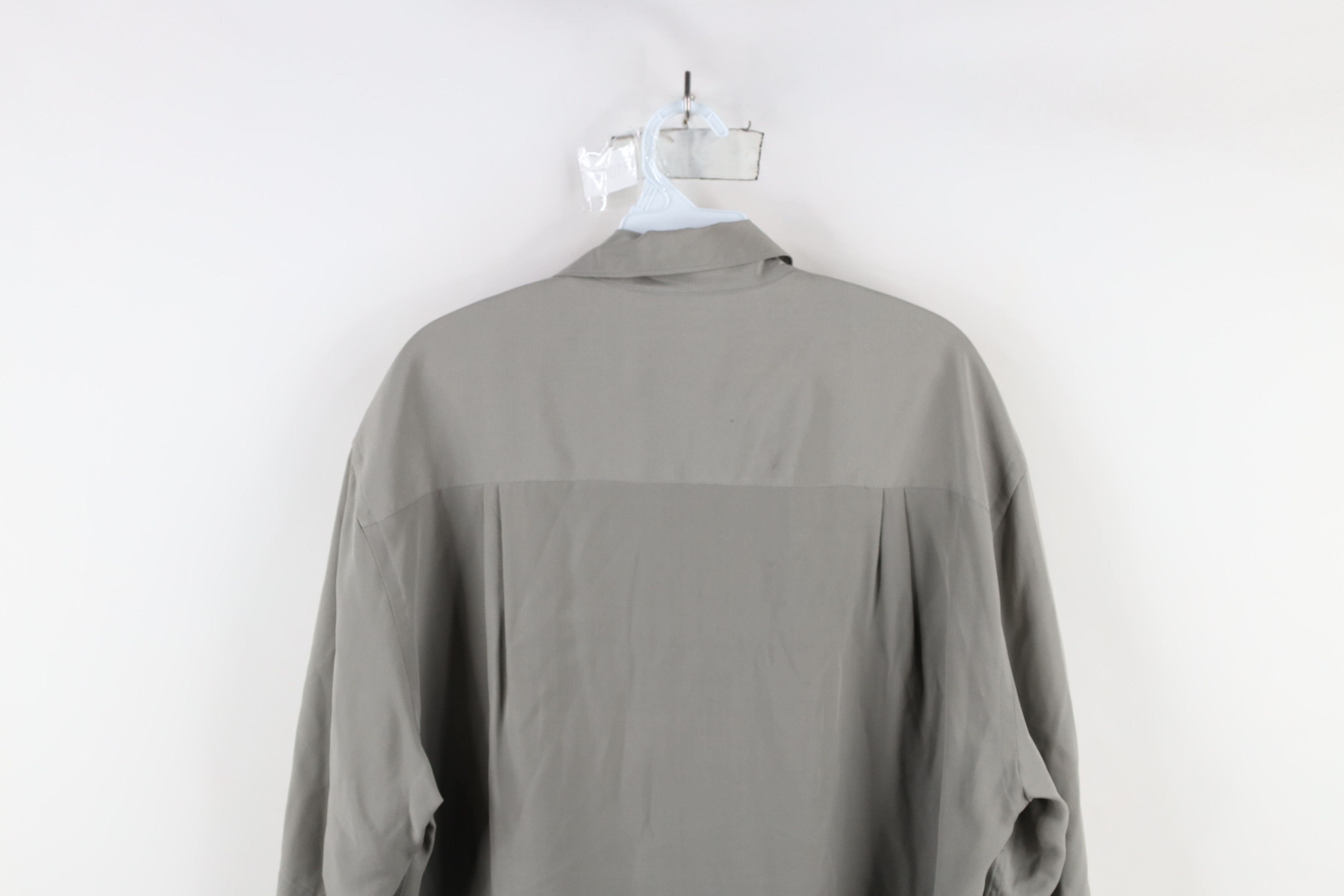 Vintage Vintage 90s Streetwear Silk Short Sleeve Button Shirt Gray Size US M / EU 48-50 / 2 - 12 Thumbnail