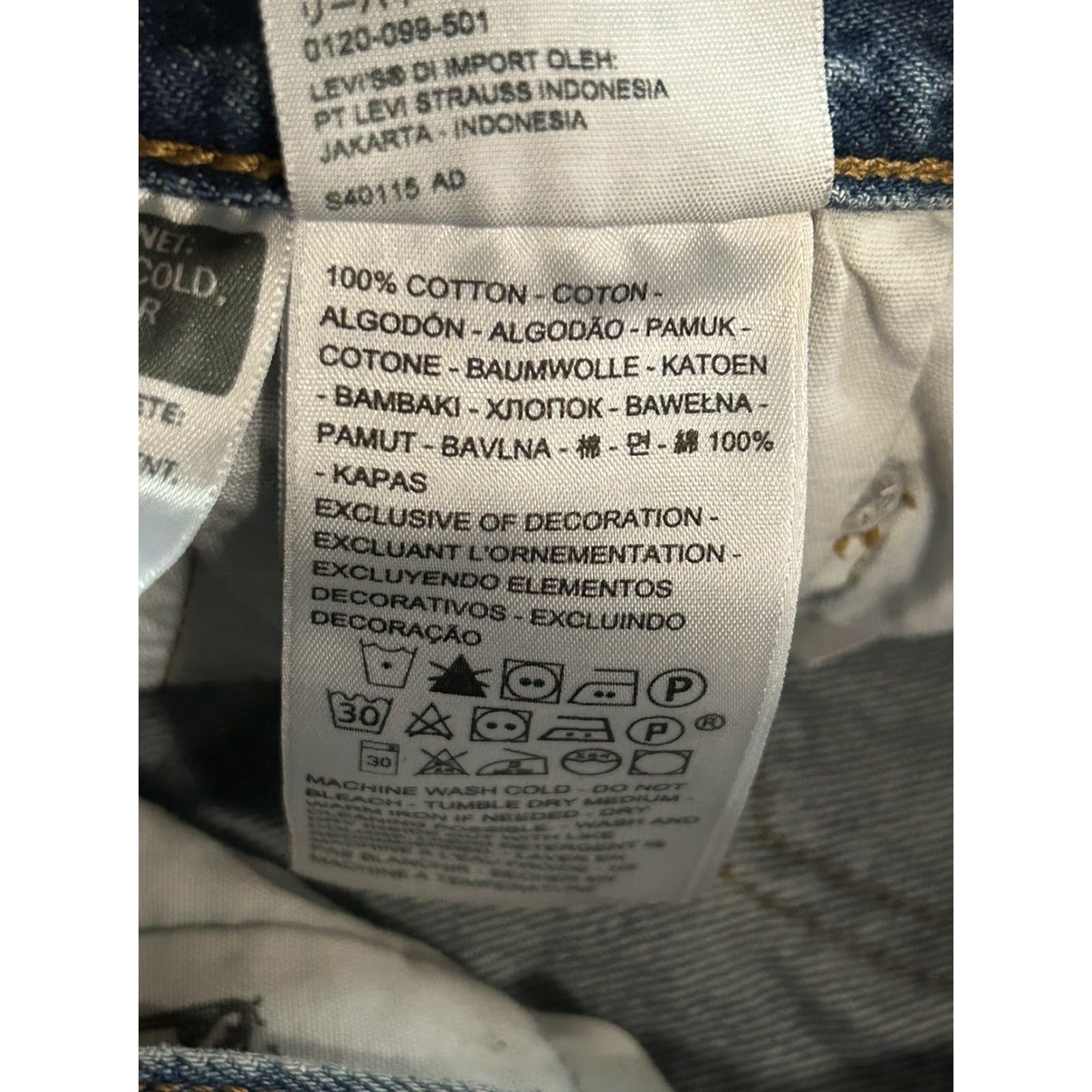 Levi's Levi's 501 Original High Rise Denim Shorts Blue 31 Women Cut-Off Denim Short(s) Womens Size 24" / US 00 / IT 34 - 4 Thumbnail