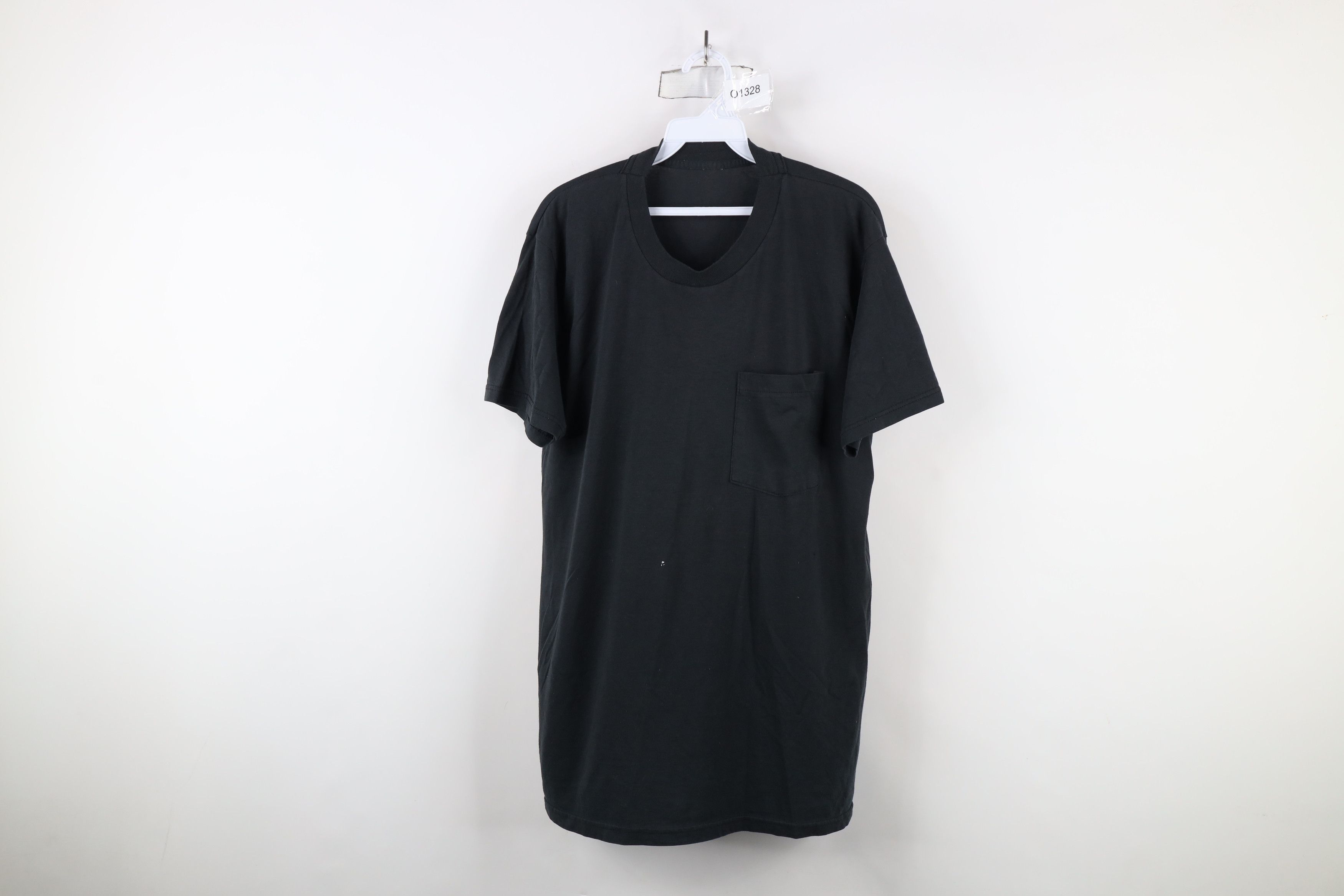Vintage Vintage 90s Streetwear Blank Thin Pocket T-Shirt Black Size US M / EU 48-50 / 2 - 1 Thumbnail
