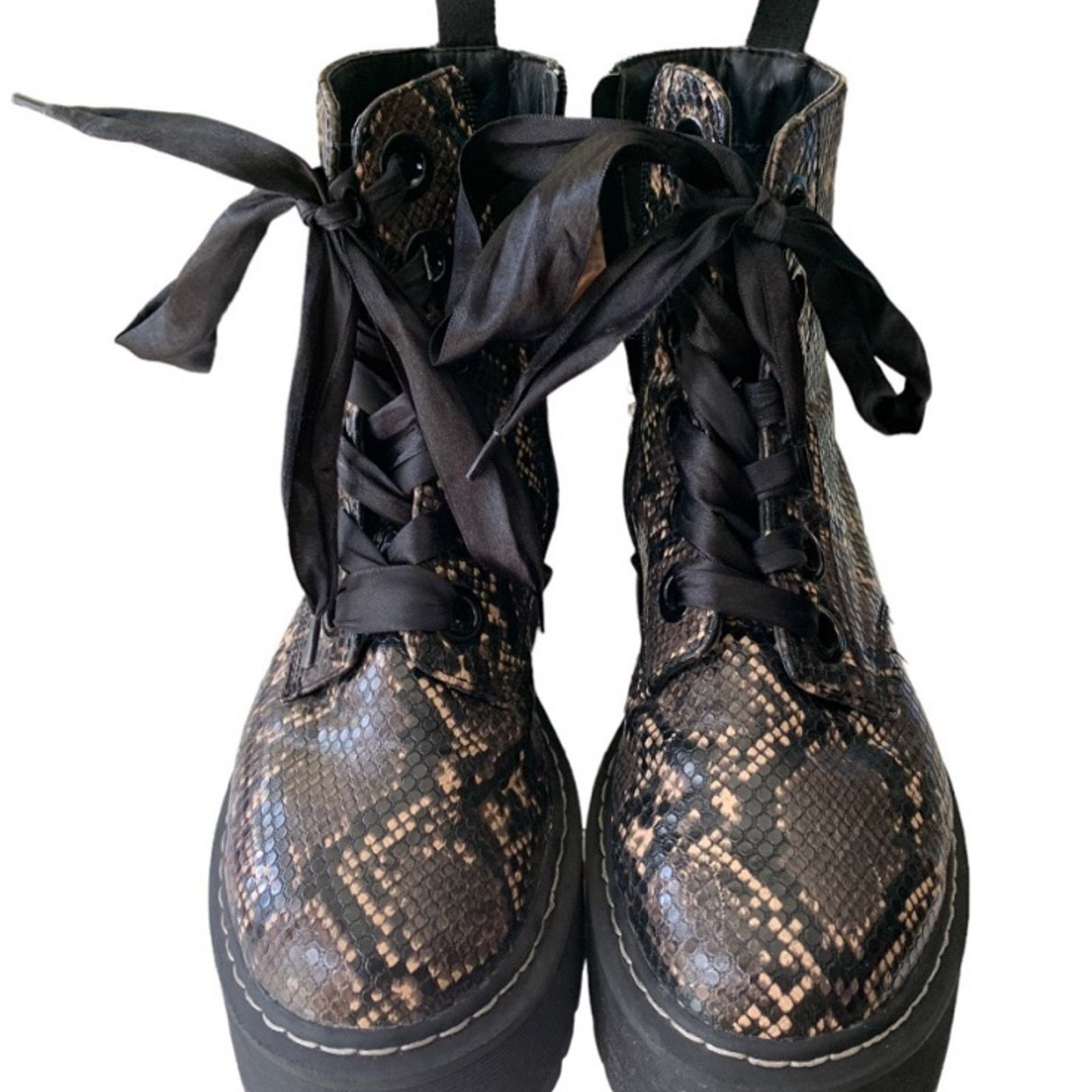 Forever 21 Forever 21 faux snakeskin chunky platform BOOTS women 8 Size US 8 / IT 38 - 4 Thumbnail