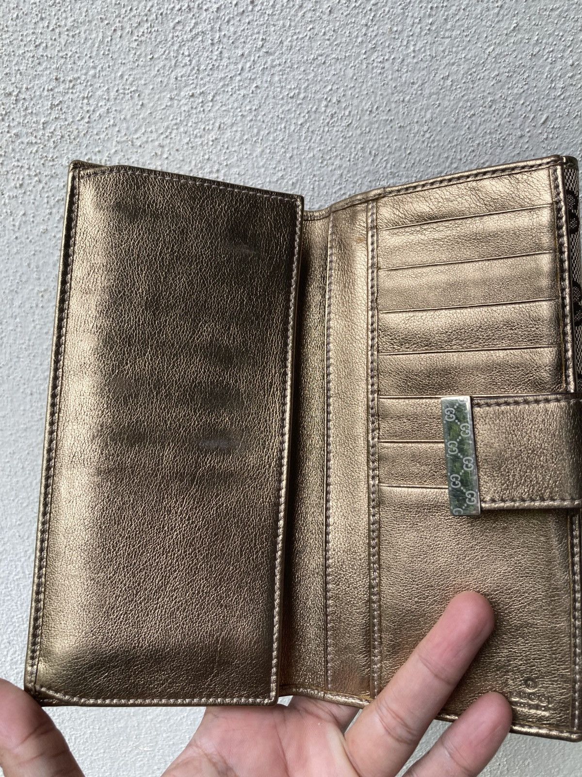 Gucci Vintage Gucci GG Gold Trim Canvas Leather Monogram Wallet Size ONE SIZE - 6 Thumbnail