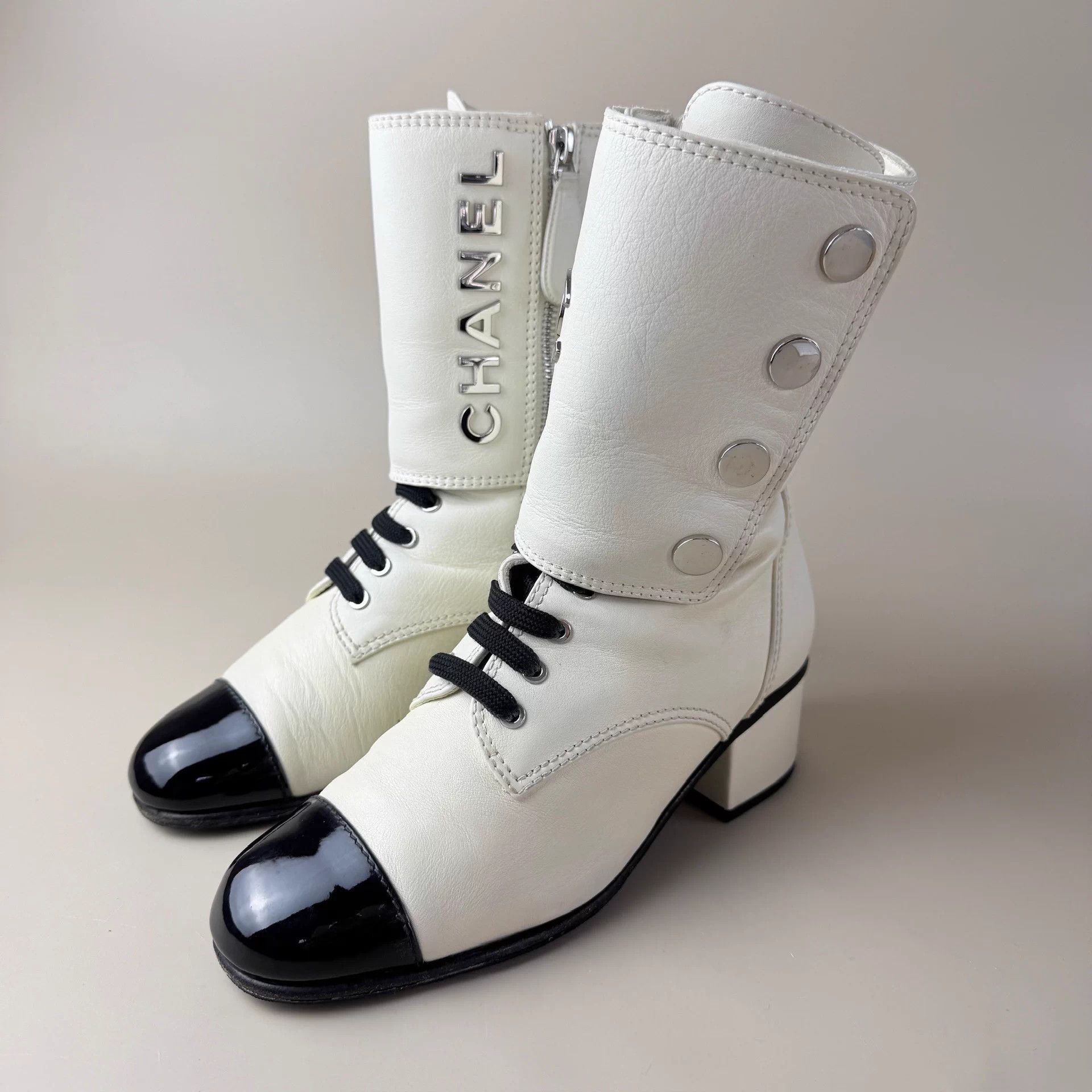 Chanel CHANEL black white panda gold CC short boots 36.5 Size US 5.5 / IT 35.5 - 1 Thumbnail