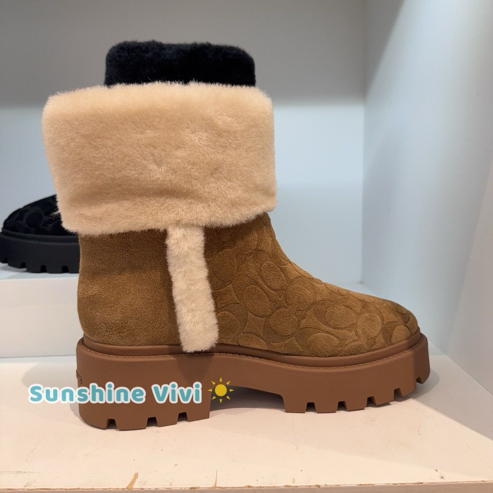 Coach NWT Coach Women's Chunky Sherpa Bootie Suede Tobacco US 8 Size US 8 / IT 38 - 4 Thumbnail
