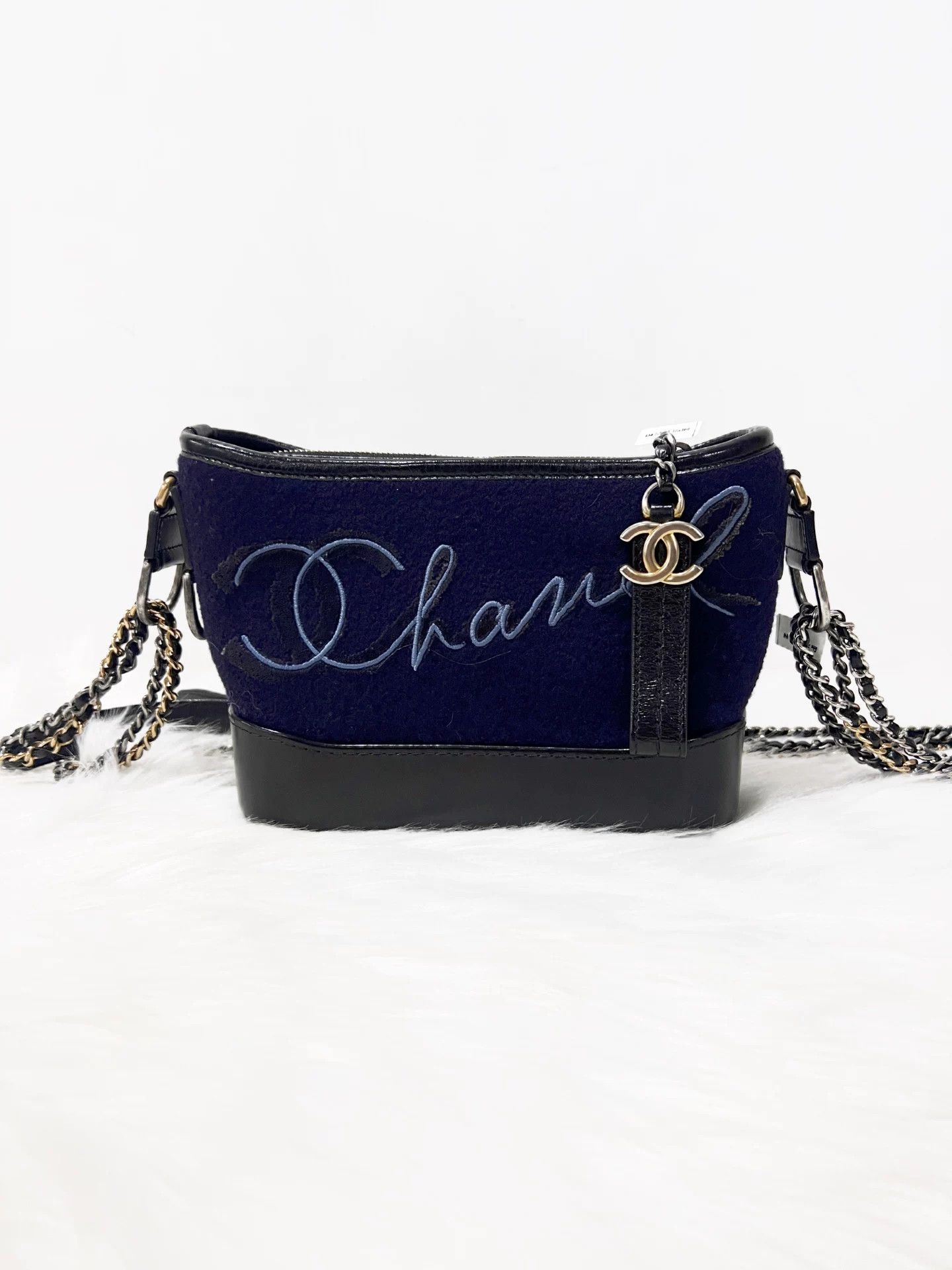 Chanel Pre-loved Bag Very good condition Size ONE SIZE - 1 Thumbnail