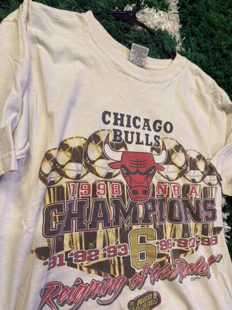 Vintage 1998 NBA Finals Bulls Tee Size US L / EU 52-54 / 3 - 3 Thumbnail