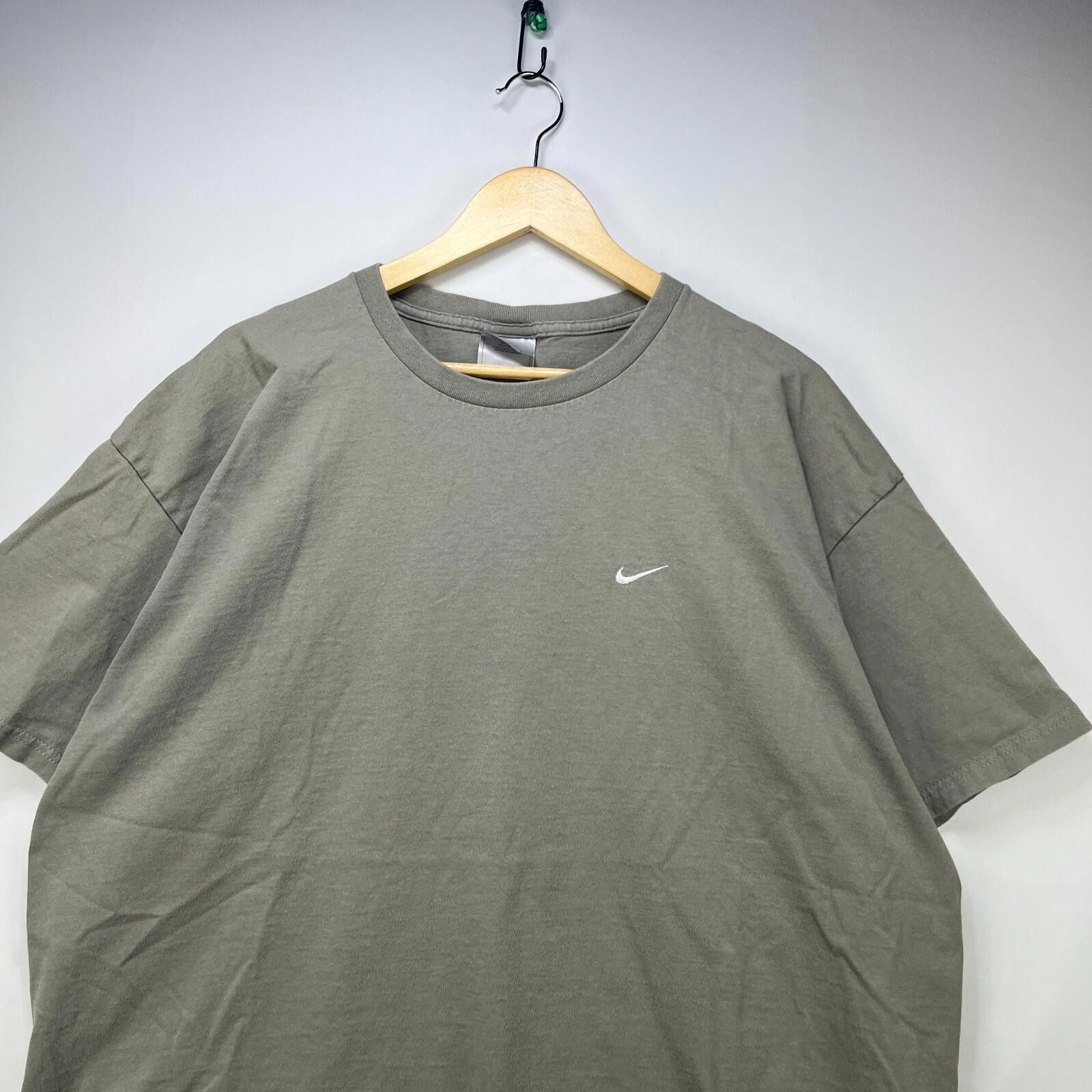 Nike Vintage Nike Mini Swoosh Embroidered Beige T Shirt Baggy XL Size US XL / EU 56 / 4 - 2 Thumbnail