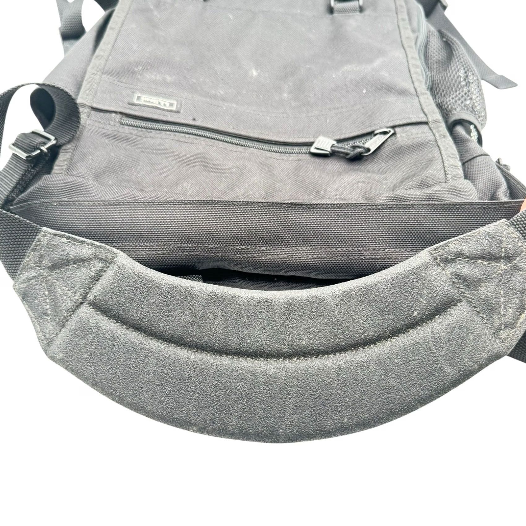 Vintage VINTAGE L.L. Bean Messenger Bag Backpack Size ONE SIZE - 4 Thumbnail