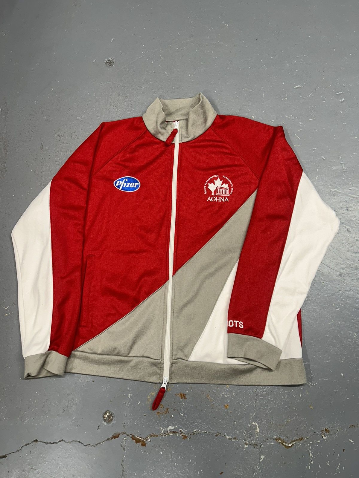 Vintage Crazy Vintage Y2K Canada Paraympics Roots Sweatshirt Zip Up Size US XL / EU 56 / 4 - 1 Thumbnail