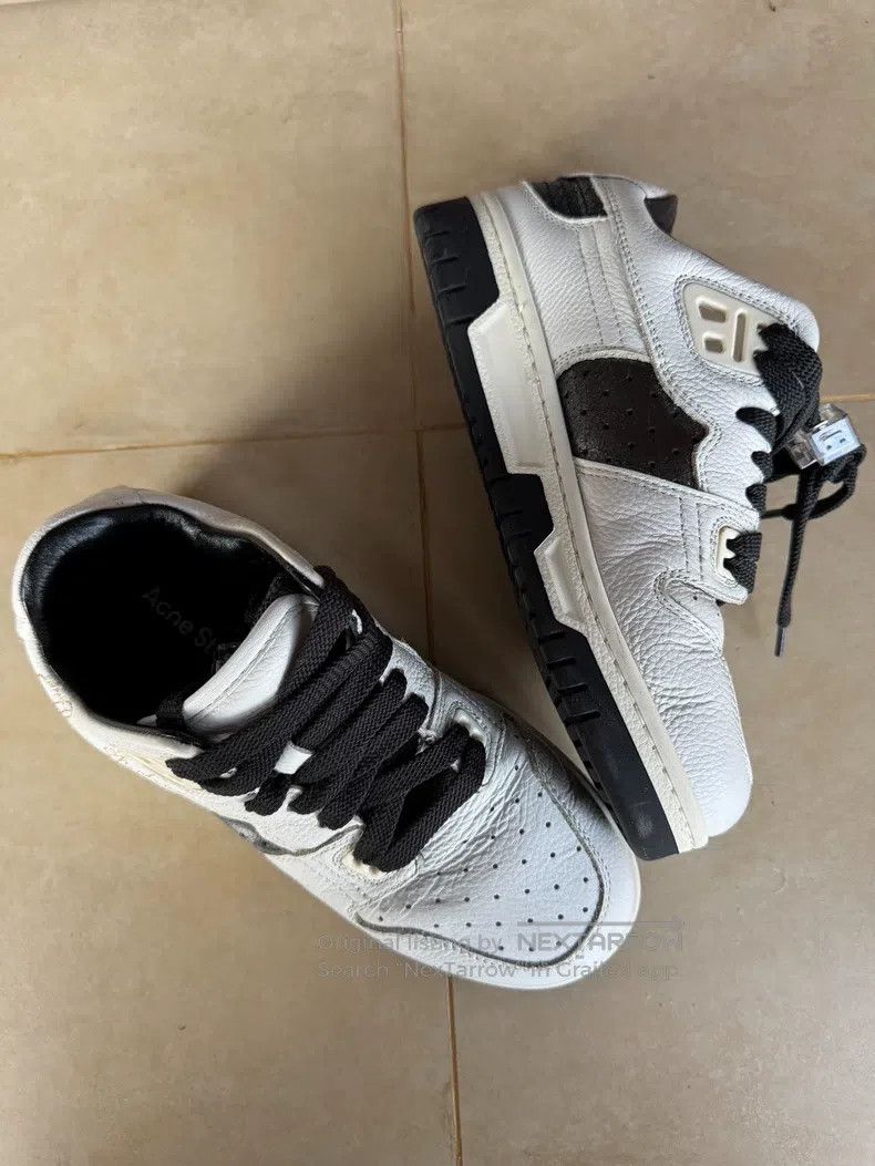Acne Studios Acne Studios Black & White Panda Colorway Sneakers Size US 5.5 / IT 35.5 - 1 Thumbnail