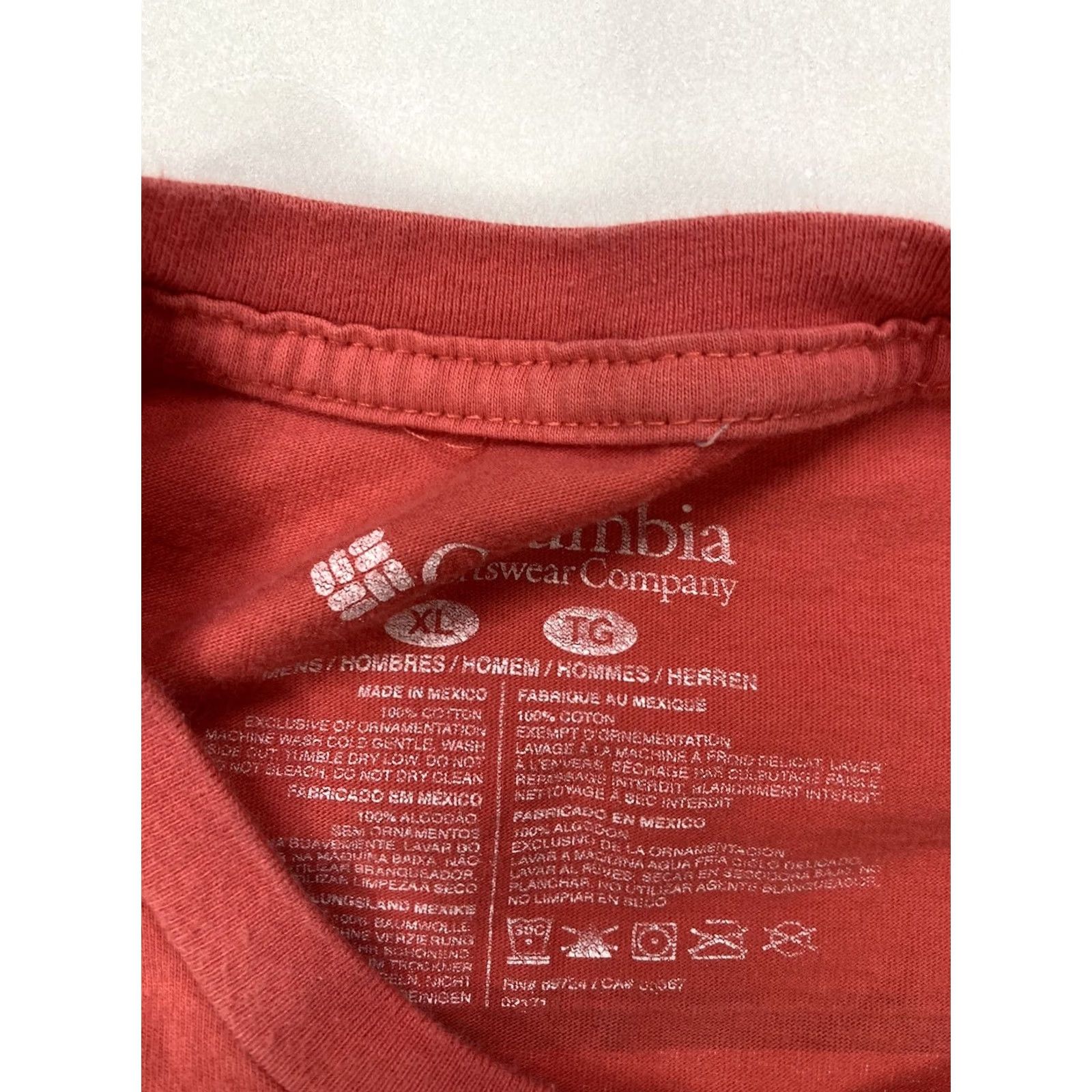 Vintage Columbia T-Shirt Men XL Red Fish Graphic Print Crew Neck Short Sleeve Size US XL / EU 56 / 4 - 5 Thumbnail