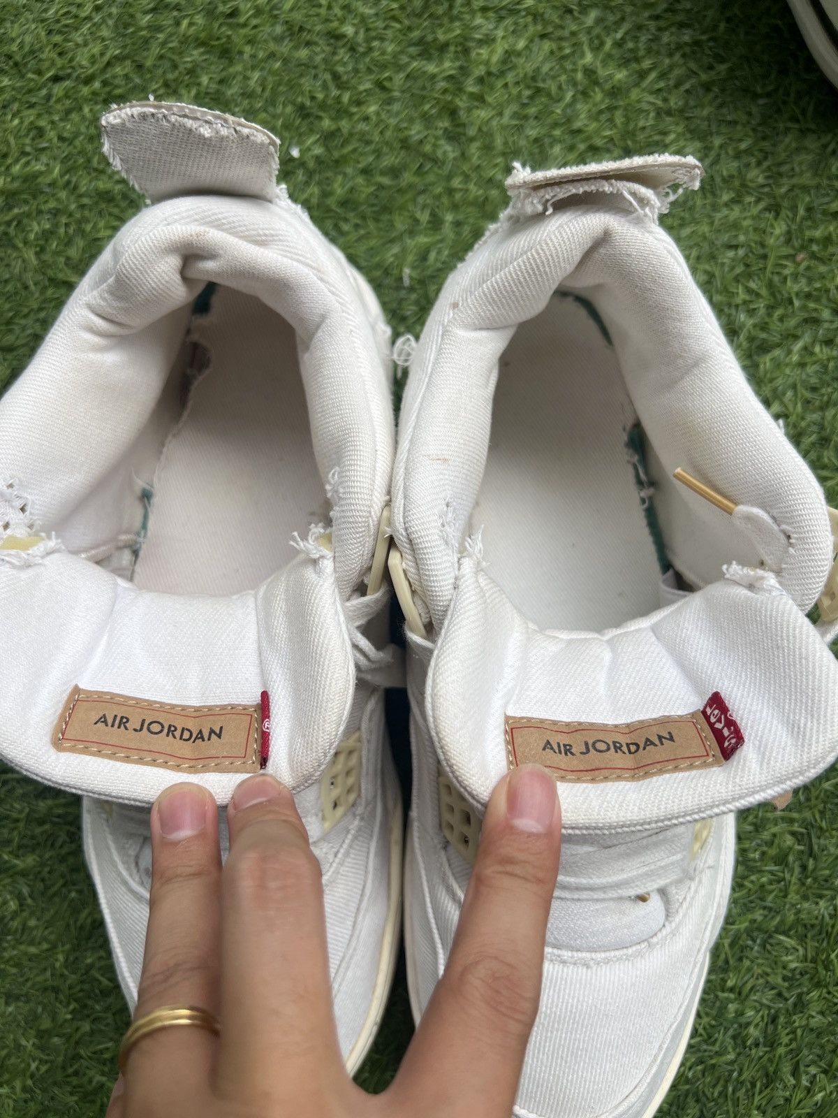 Jordan Brand × Levi's Jordan 4 Retro Levi's White (Levi's Tag) Men's - AO2571-100 Size US 10.5 / EU 43-44 - 8 Thumbnail