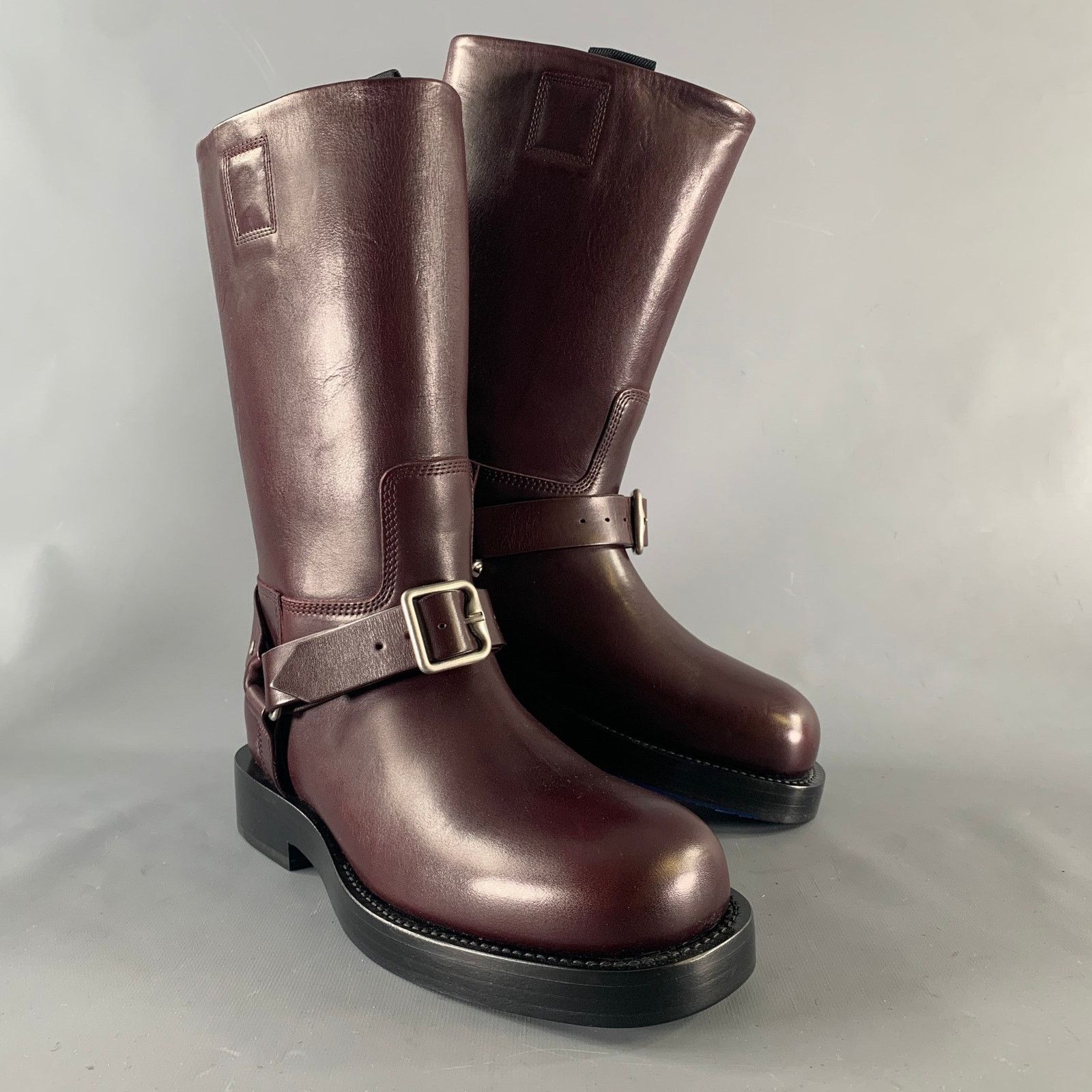 BURBERRY Size 8 Burgundy Leather Pull On Boots
