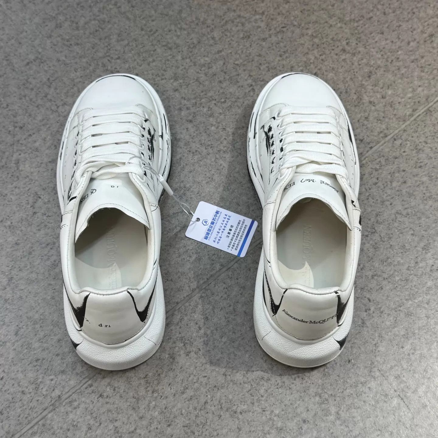 Alexander McQueen McQueen white graffiti distressed trainers 39 98 new Size US 6 / EU 39 - 5 Thumbnail
