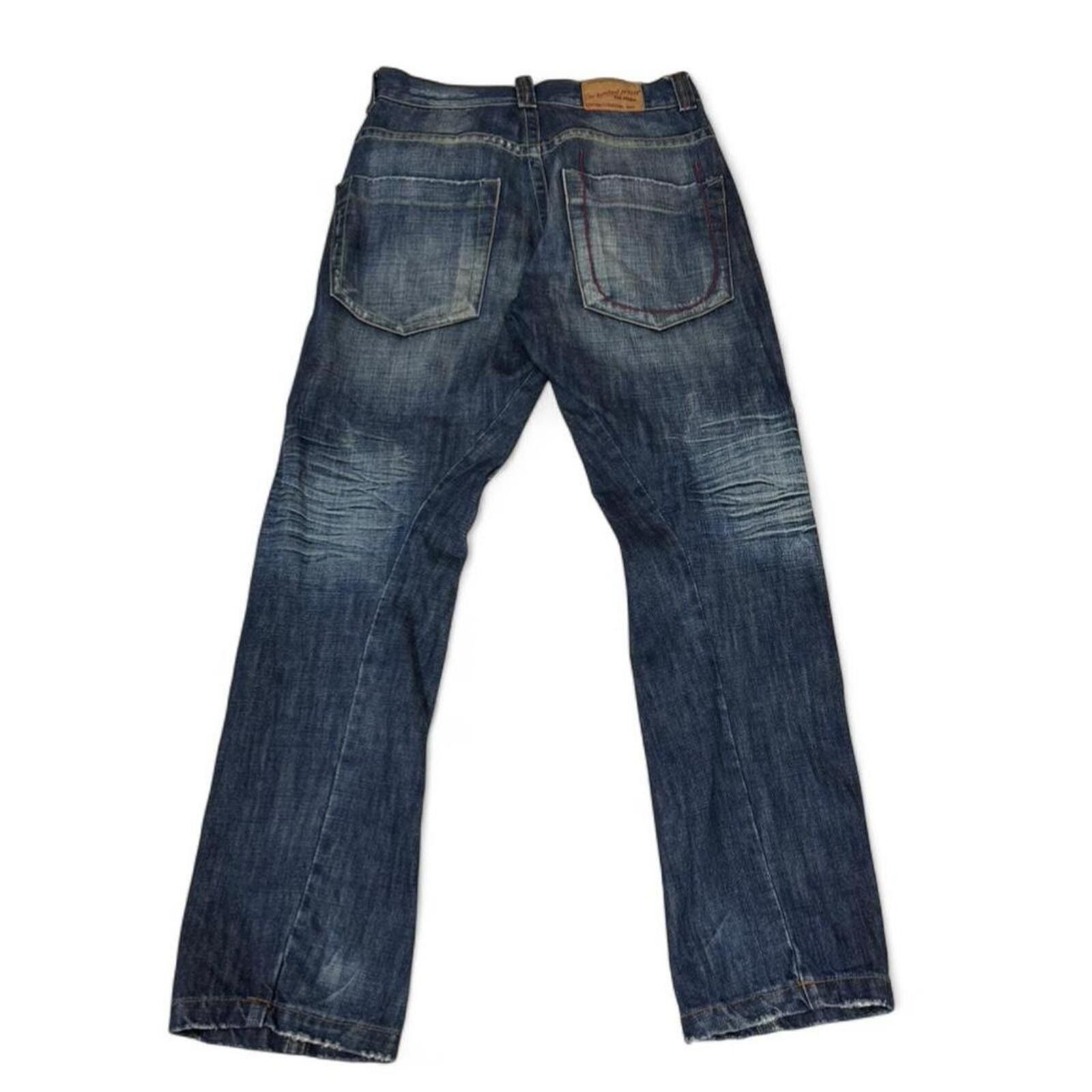 True Religion One Hundred Percent Denim blue jeans unique design Size US 31 - 2 Thumbnail