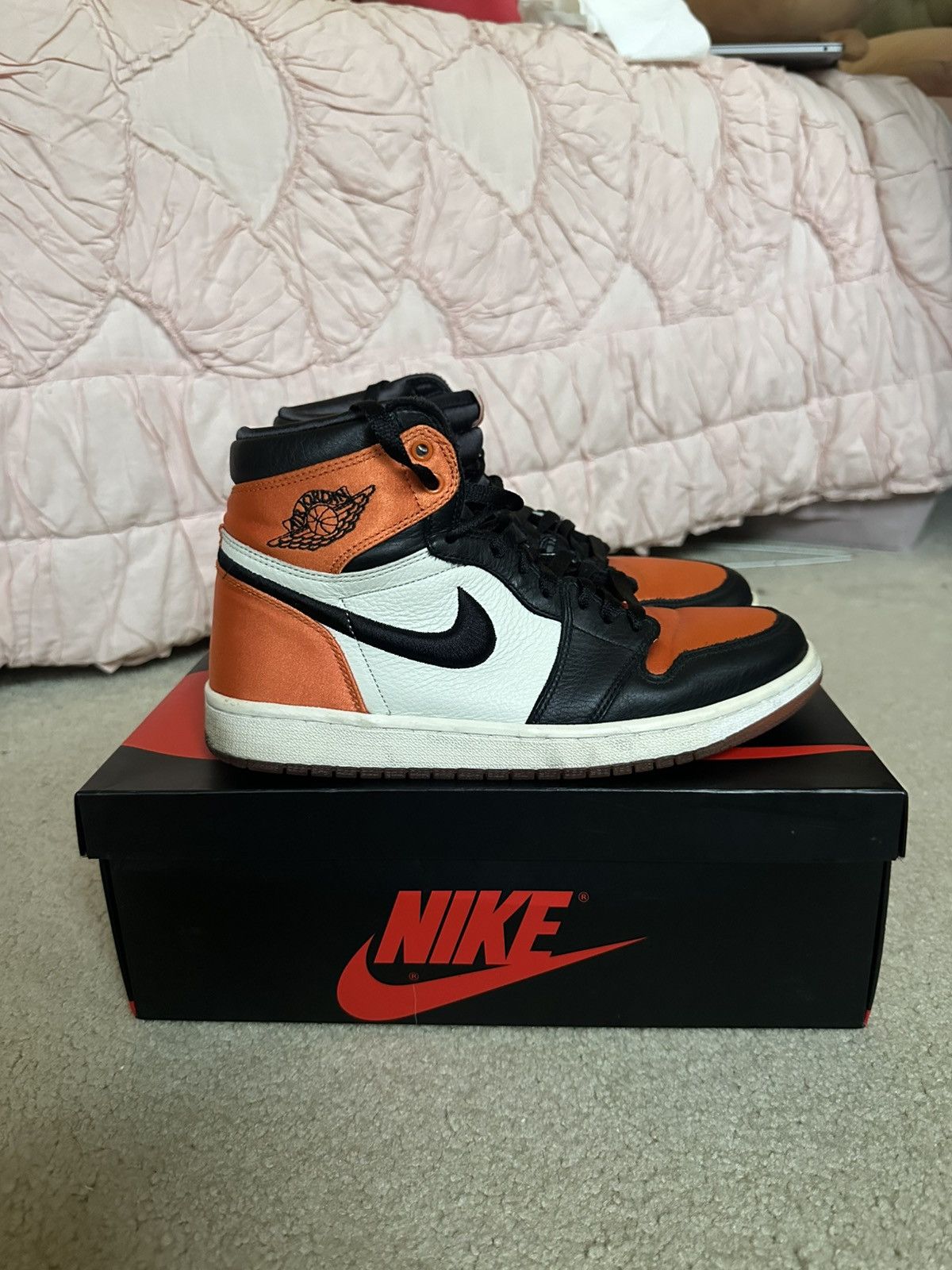 Jordan Brand Satin Shattered backboard jordan 1s Size US 8.5 / EU 41-42 - 3 Thumbnail