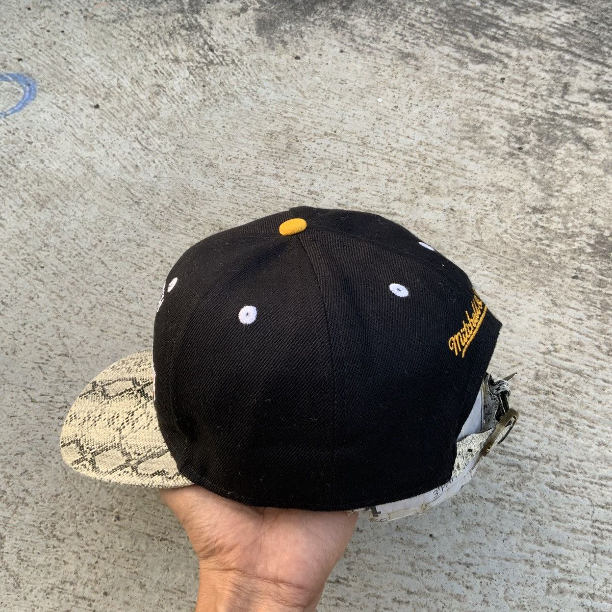 Rsvp Gallery Rsvp x Mitchell & Ness pittsburgh steelers snake brim Size ONE SIZE - 3 Thumbnail